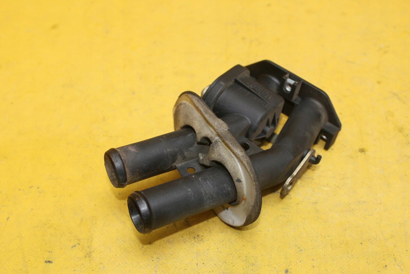 КЛАПАН ОТОПИТЕЛЯ VW LT 35 28 46 400177