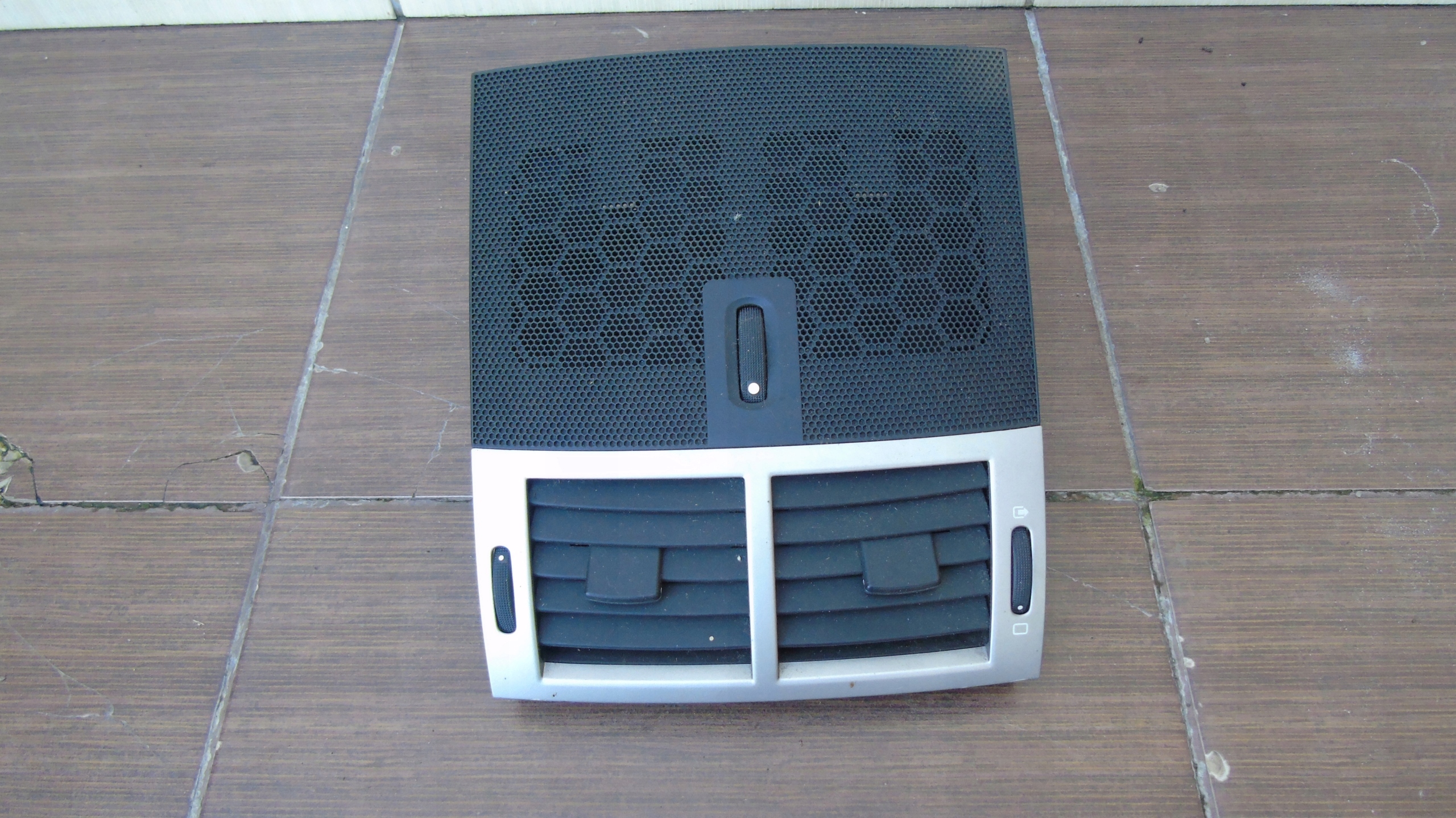 9644588977 - ЦЕНТРАЛЬНА ВЕНТИЛЯЦІЙНА РЕШІТКА PEUGEOT 407