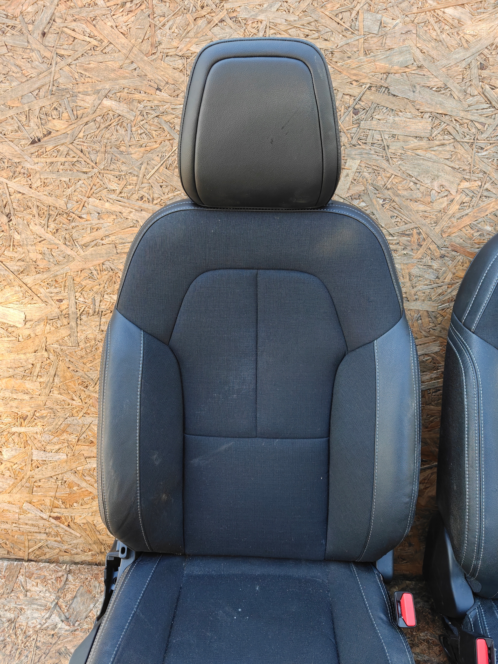 Sitze Sitz KOMPLET Sitze VOLVO XC40 verkleidung Seite Seiten mitte