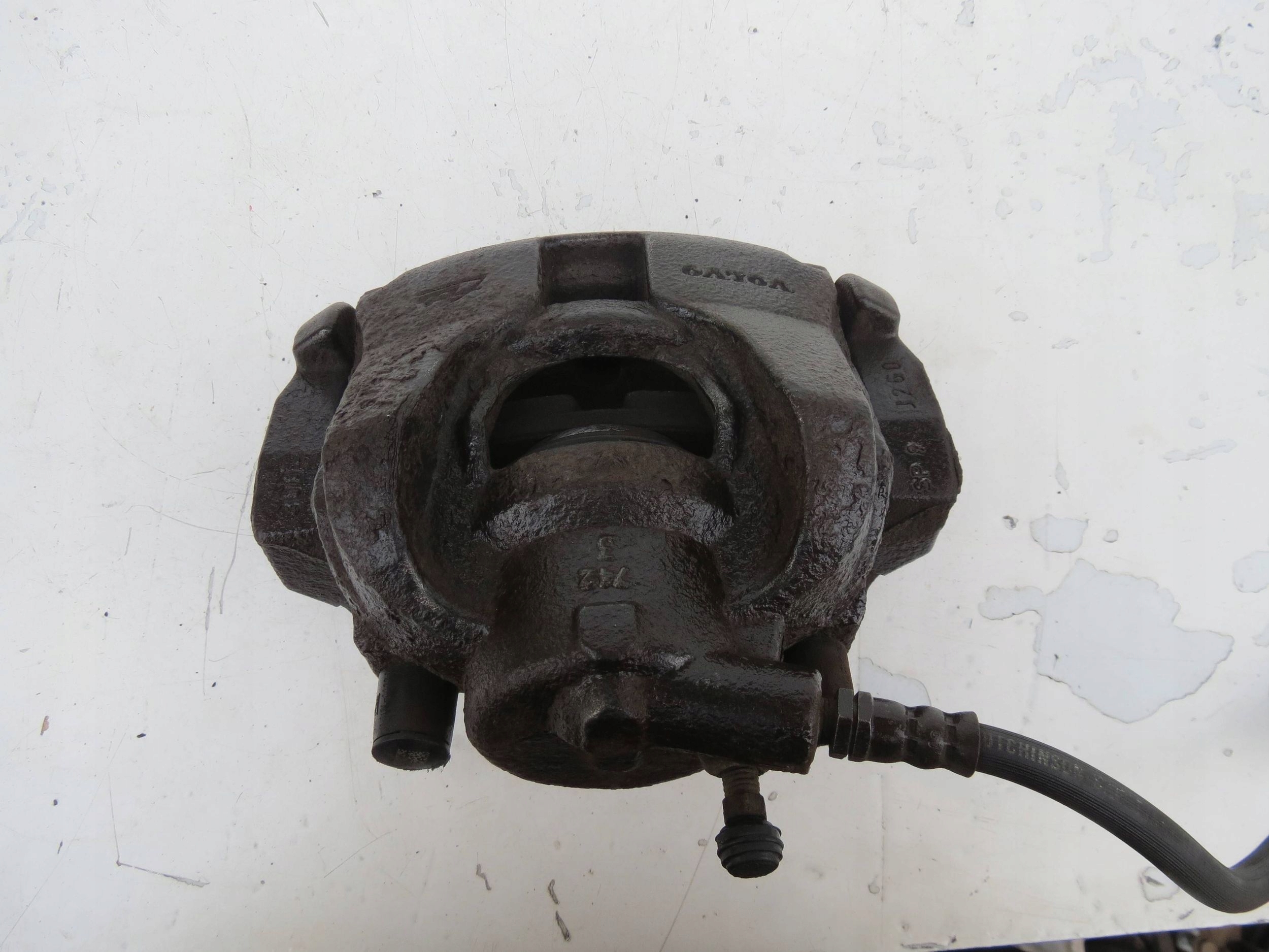 caliper brake right front VOLVO V70 lll 3.2 B R6 243 KM 07-16r