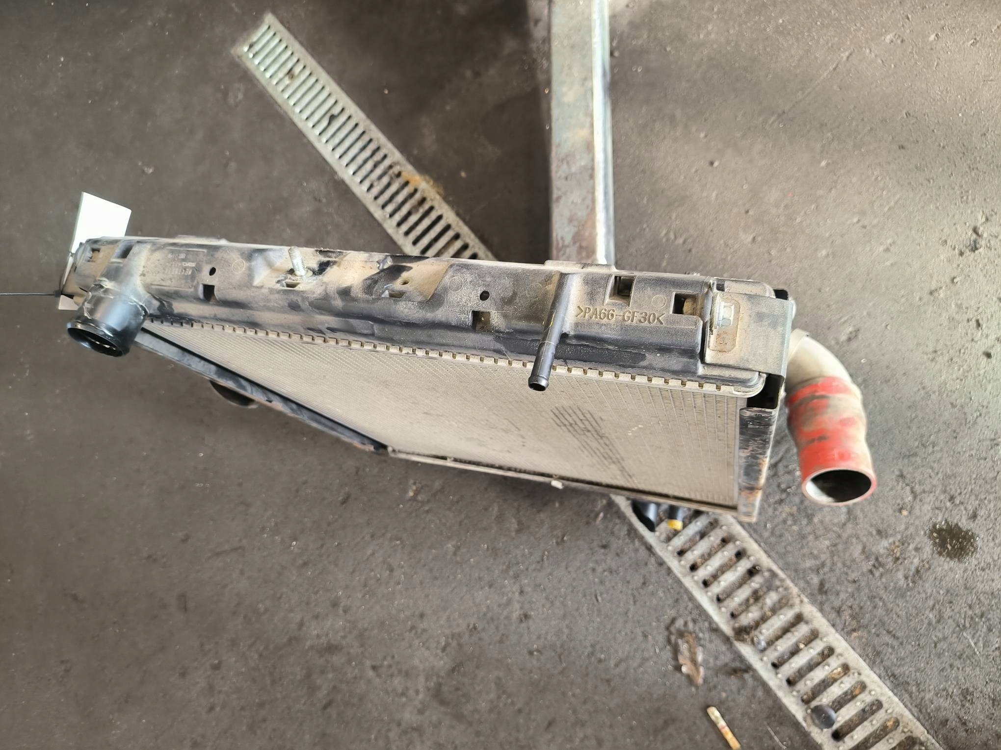 support panel for radiators radiator MK418714 FUSO CANTER 9C18