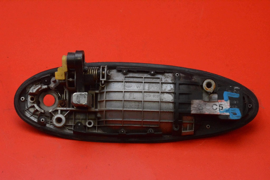 handle left front front SREBRNA 82650-3C050 KIA MAGENTIS 1 and LIFT 03-06
