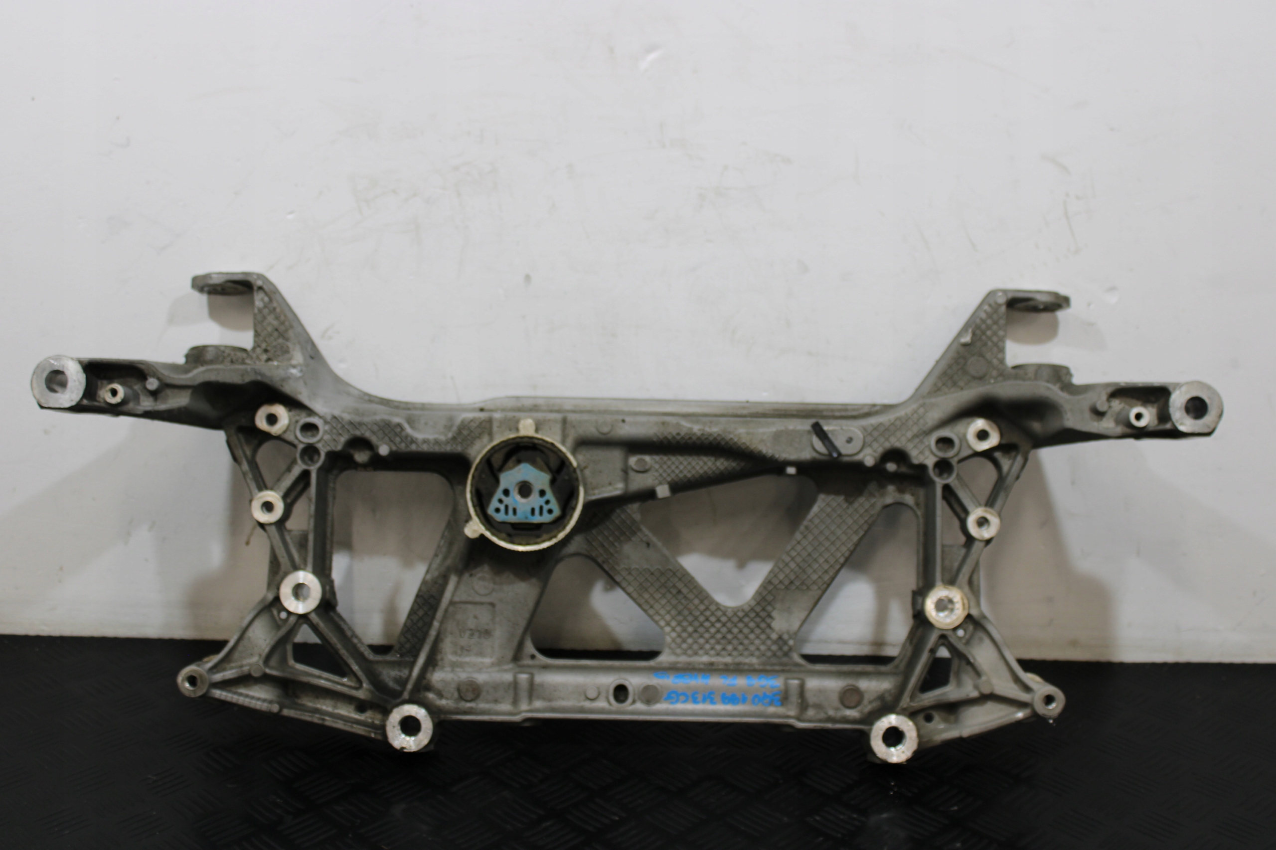 axle beam subframe axle beam front 3Q0199B13CG VW PASSAT B8 3G0 3G9 LIFT
