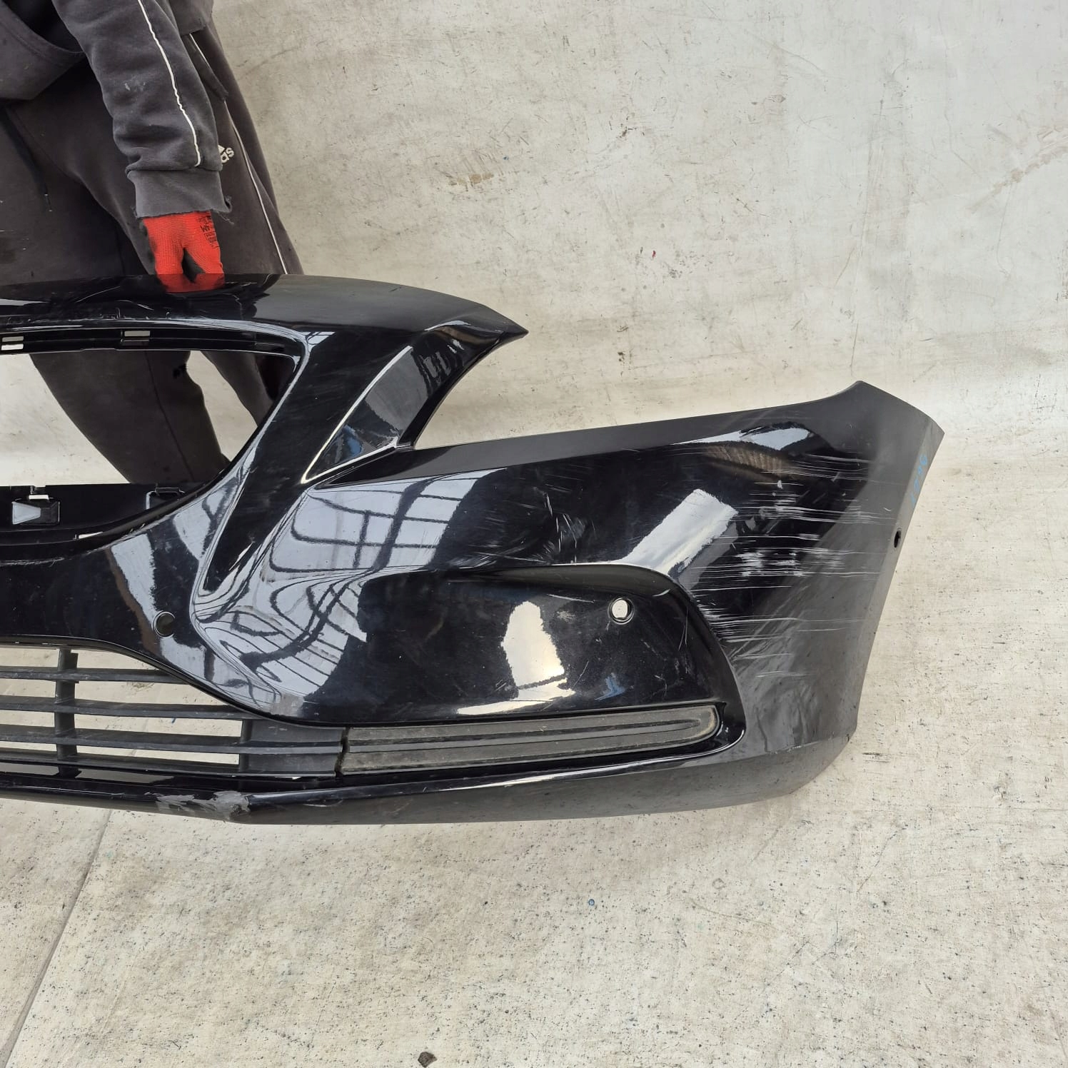 VOLVO V40 II 12-16 bumper front front PDC 31283732