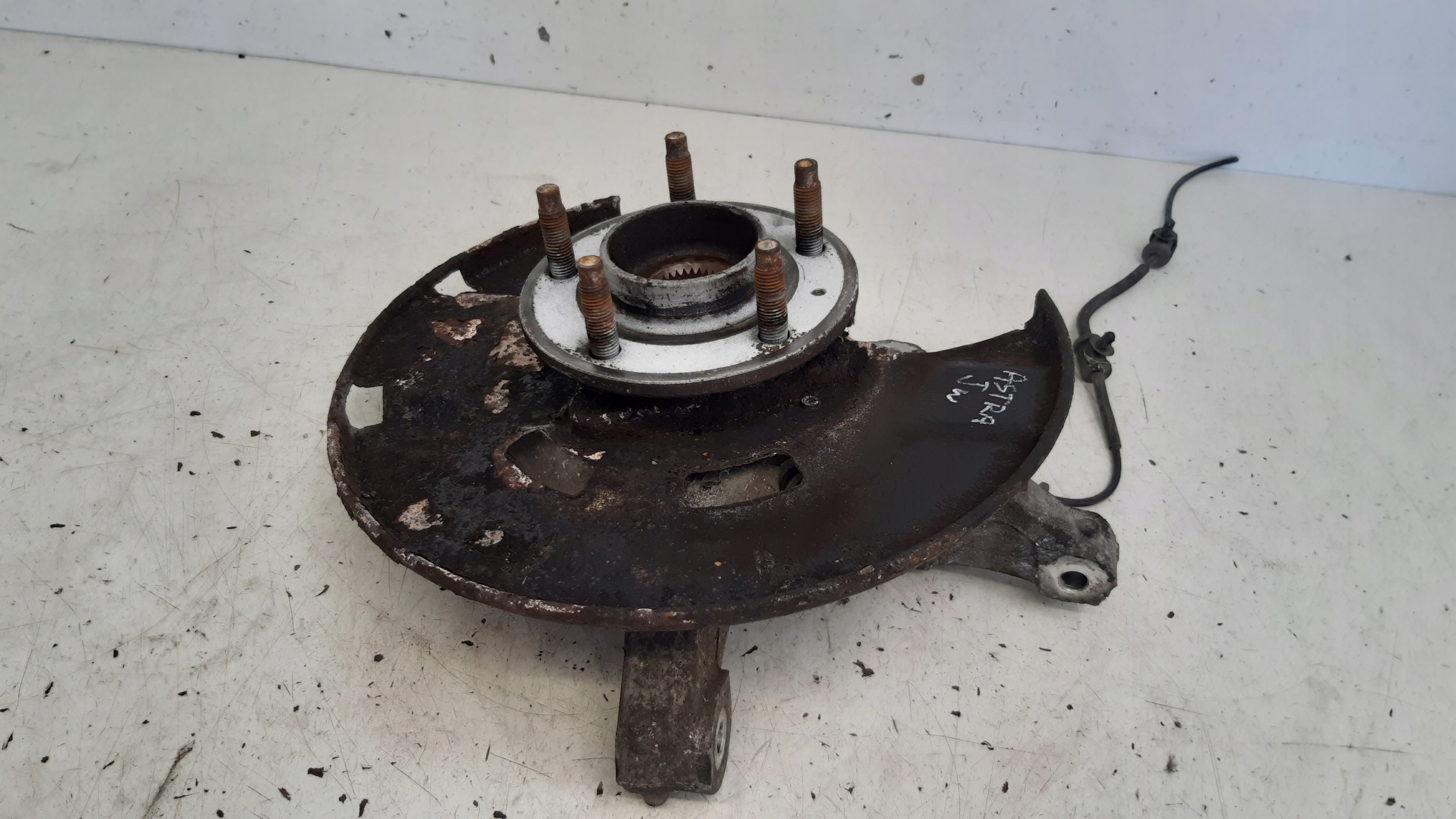 swing left front 5x115 Opel Astra J