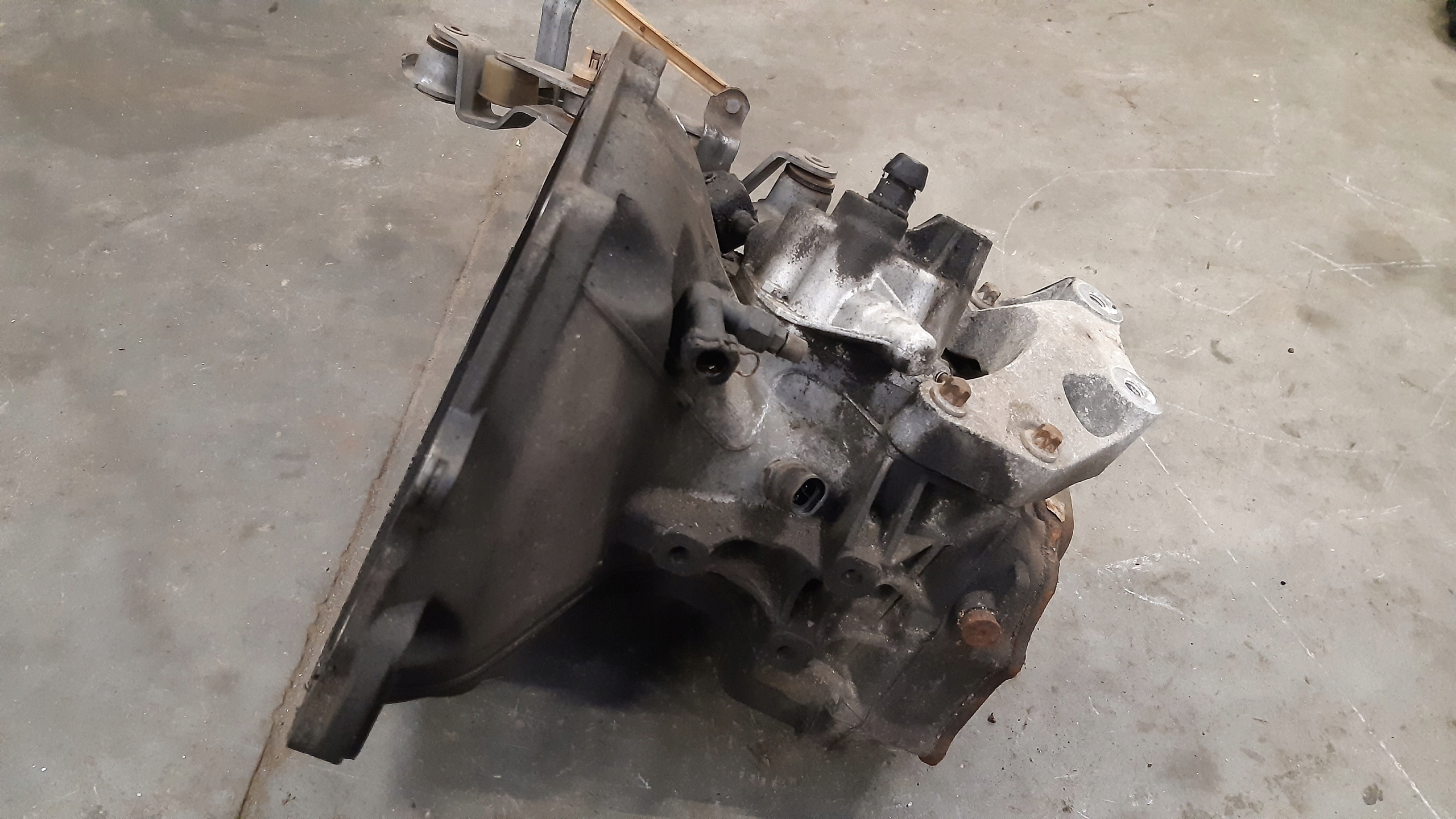 CAMBIO 1,2 F13MW429 Opel Corsa D
