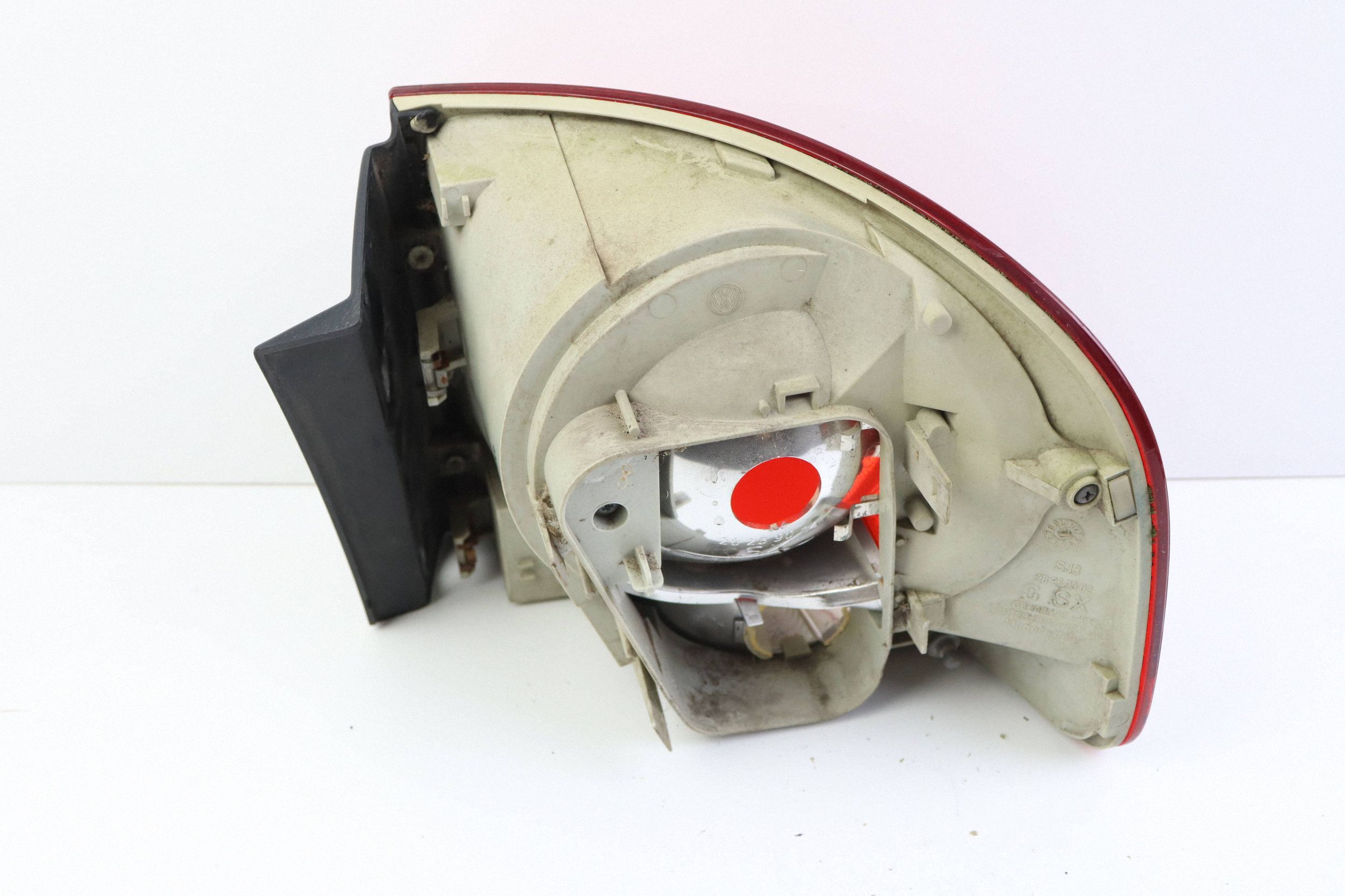 VW TOUAREG and light left rear part rear 7L6945095L