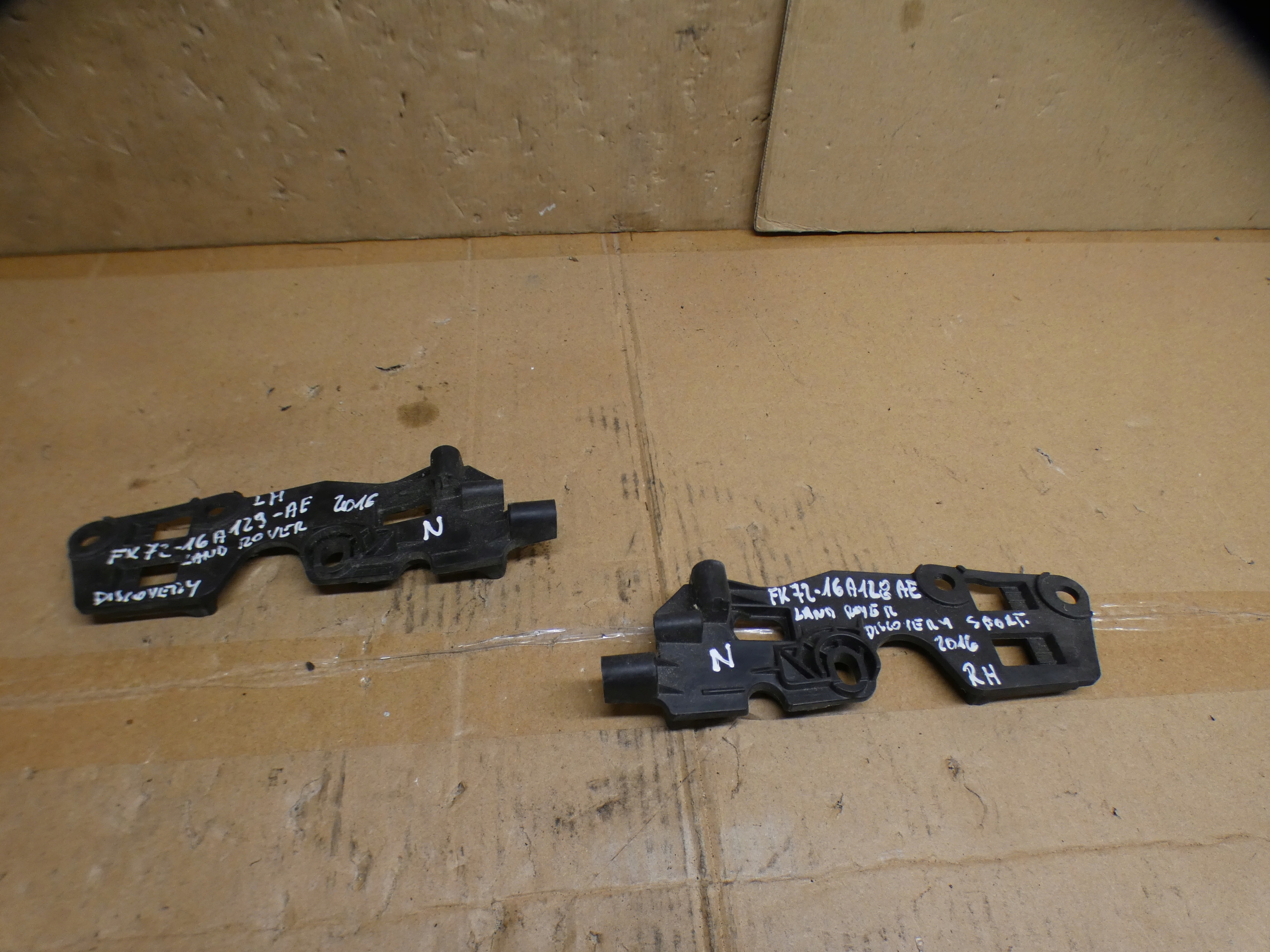 LAND ROVER DISCOVERY SPORT bumper bracket left right front