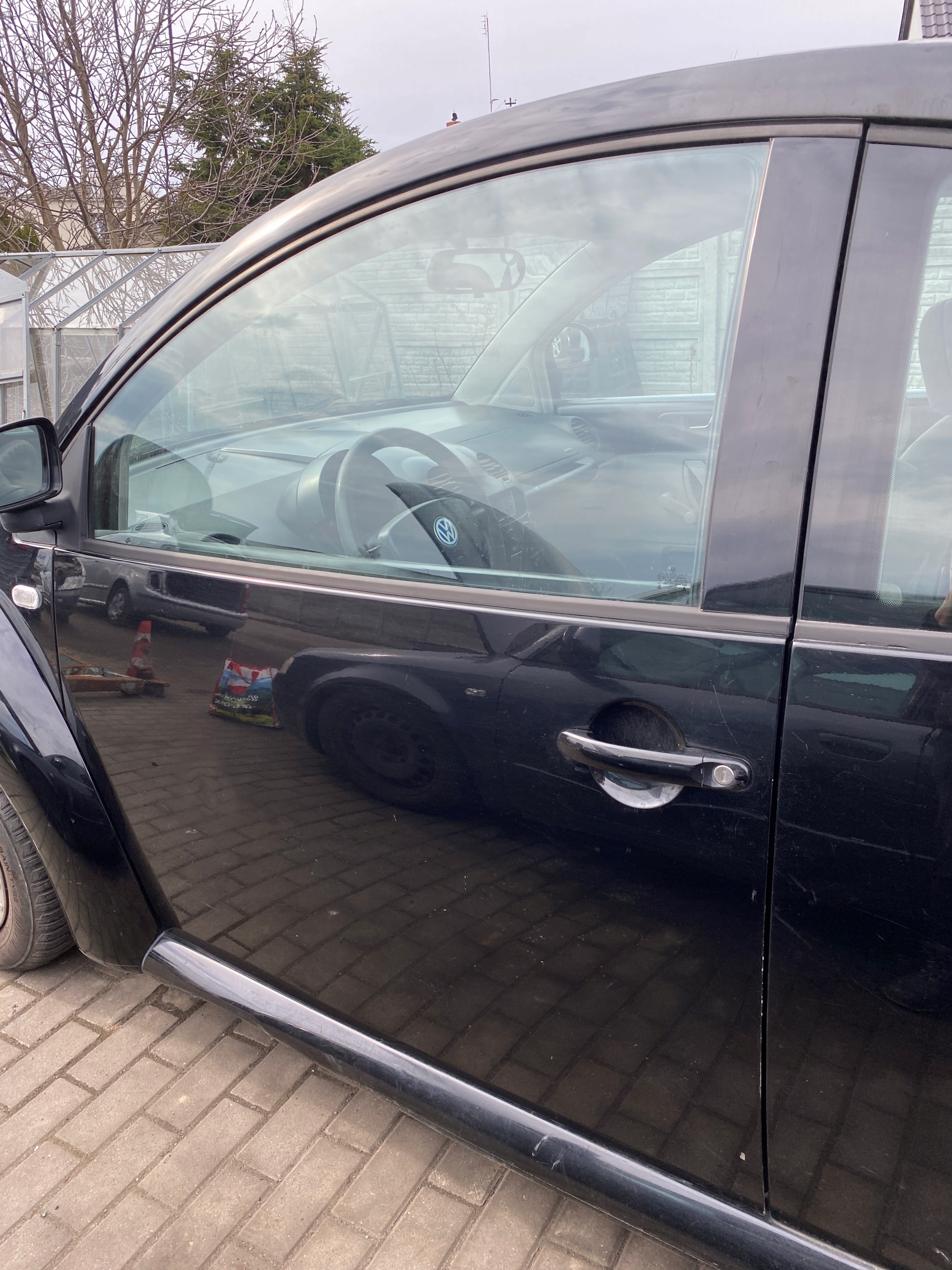 VW NEW BEETLE 98 -10 door left front front kod lakieru L041