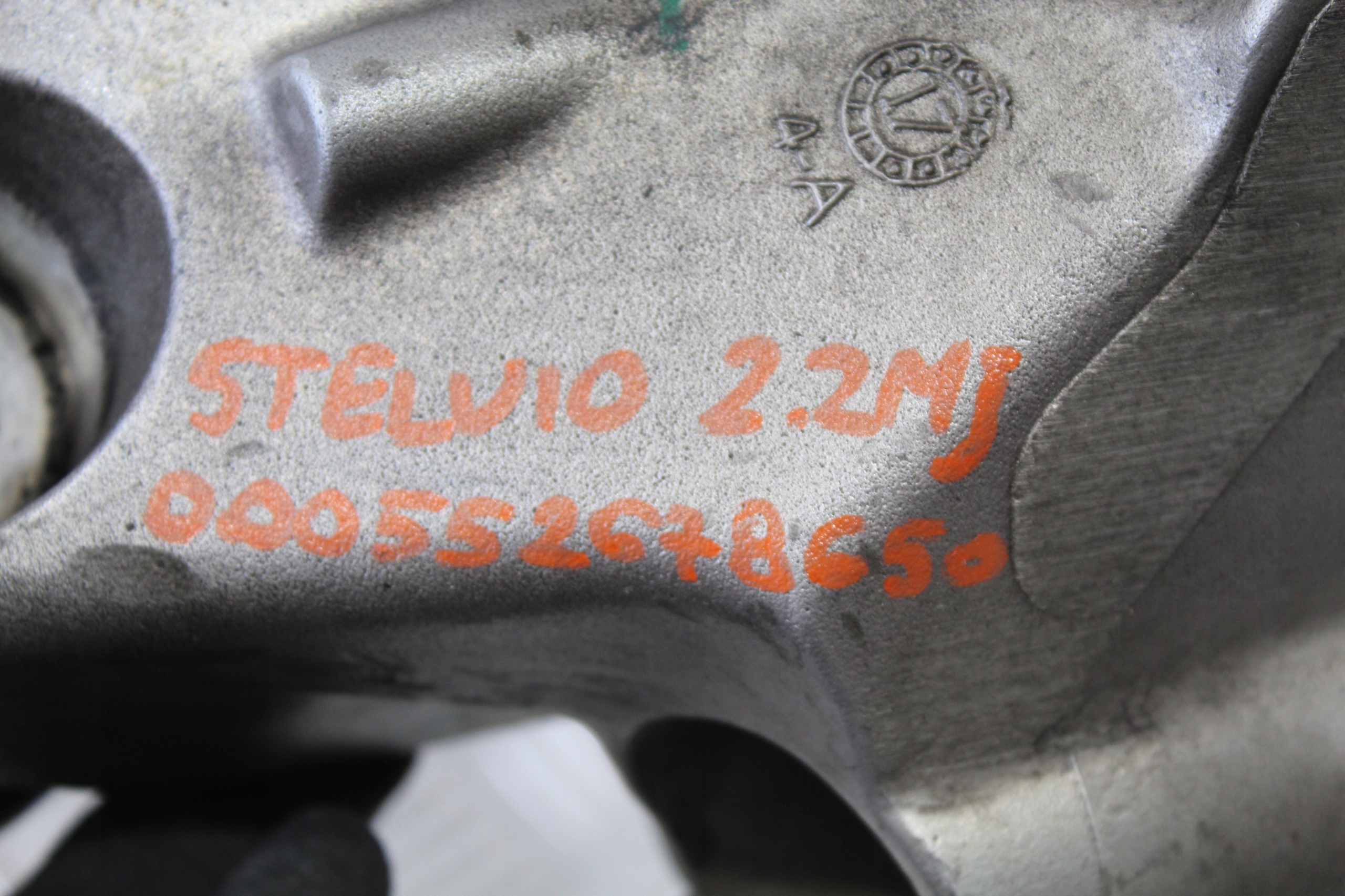 SUPPORT SUPPORT PLAQUE MOTEUR ALFA ROMEO STELVIO