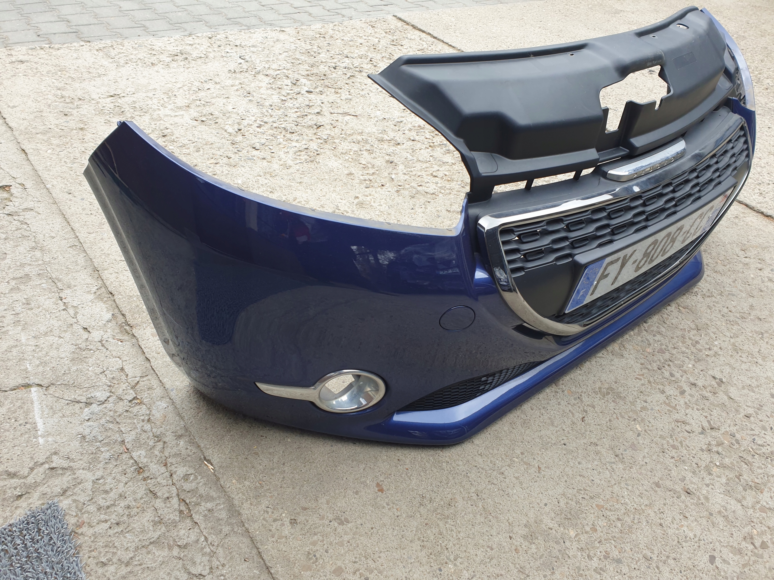 front bumper PEUGEOT 208 2013- KUCD 9672794477