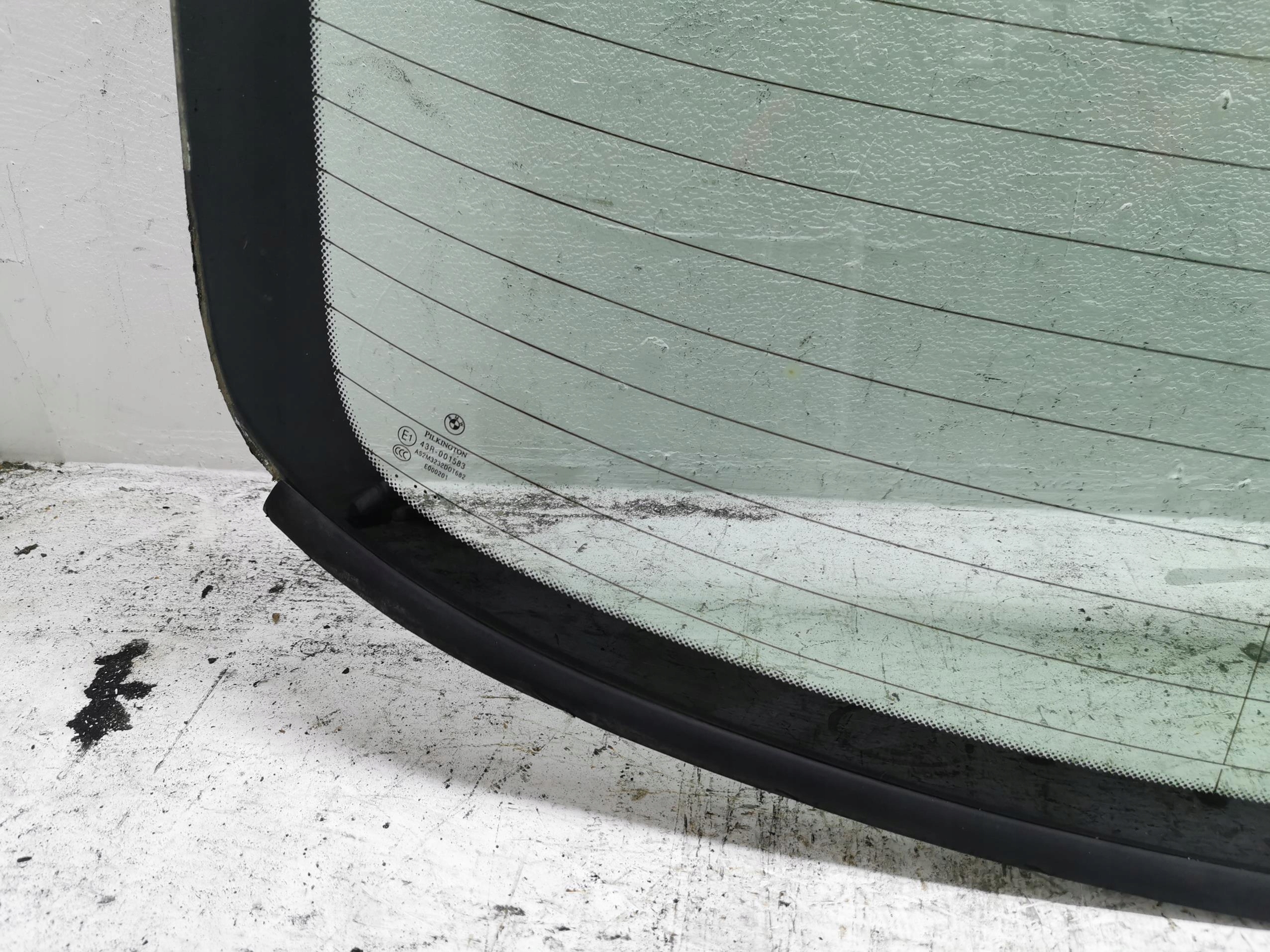 window rear BMW SERIA 3 E90 05-12