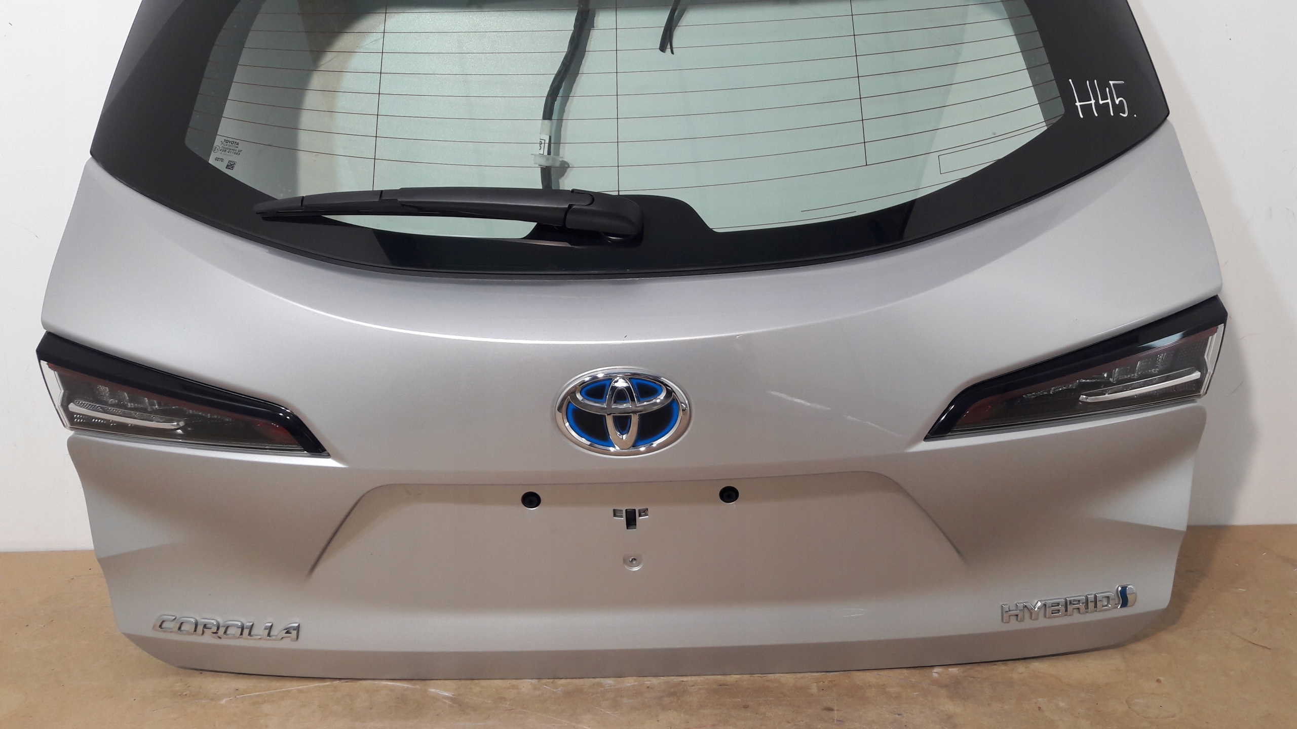 TOYOTA COROLLA E21 rear trunk door 1F7 KOMBI (H45)
