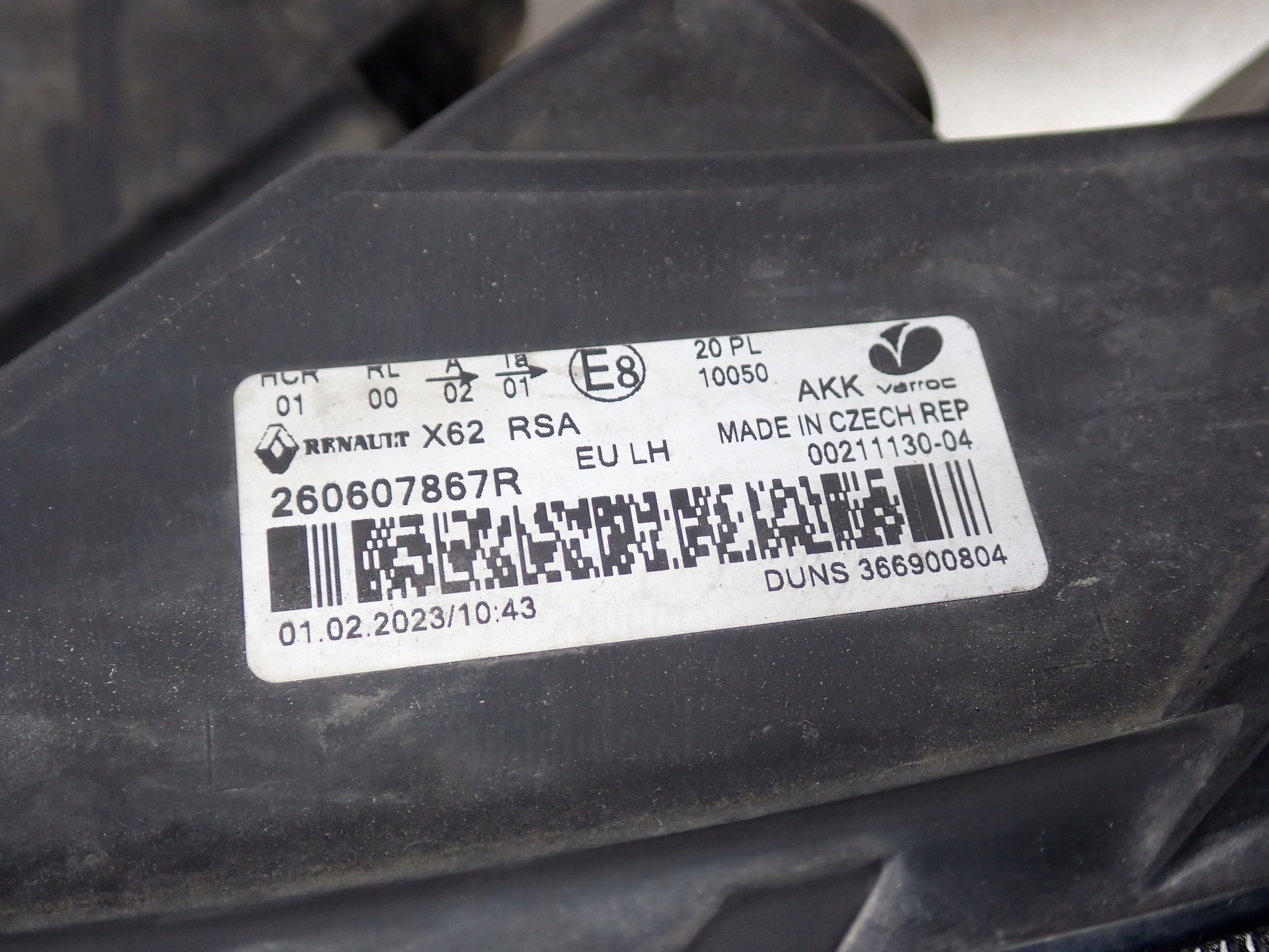 light left REFLEKTOR left RENAULT MASTER III LIFT IV 2019-2024R 260607867R