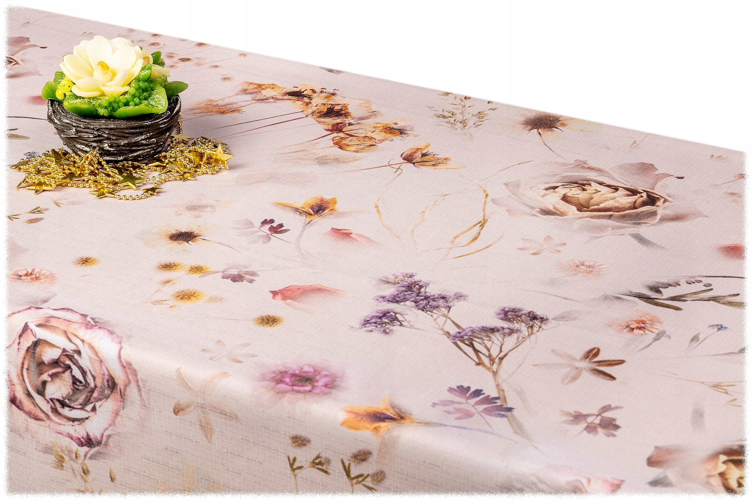 

Plamoodporny obrus Kwiaty w014 130x160 biały Styl