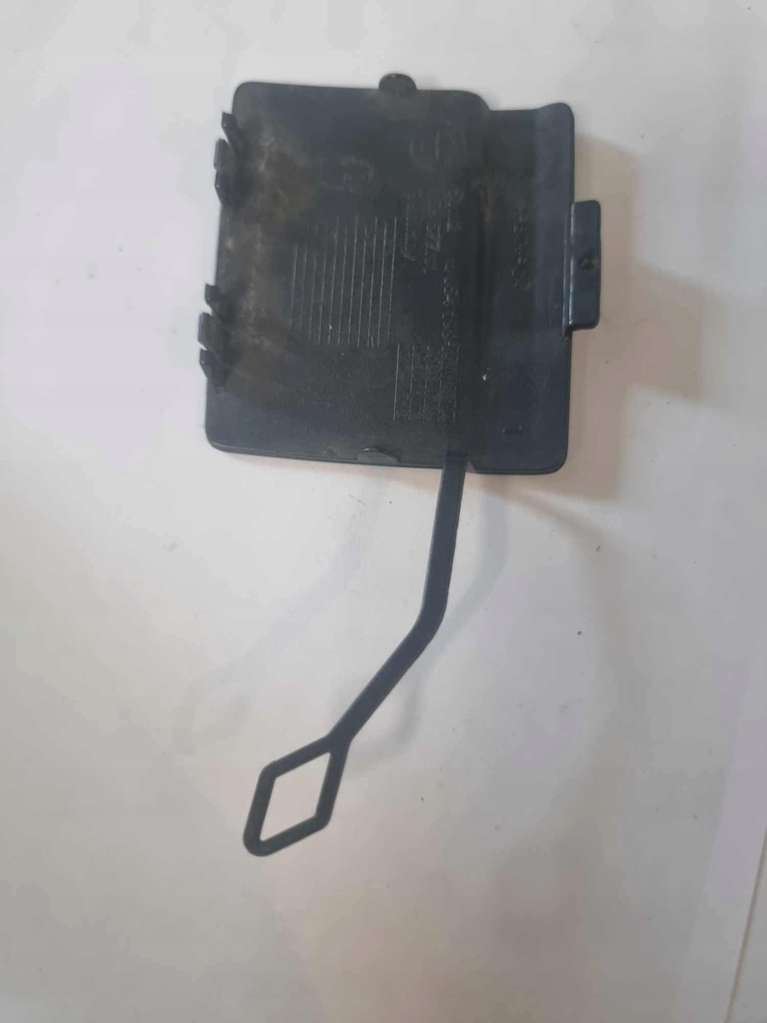 BMW F30 m-packet -> towing hook cap of a bumper front 51128054199