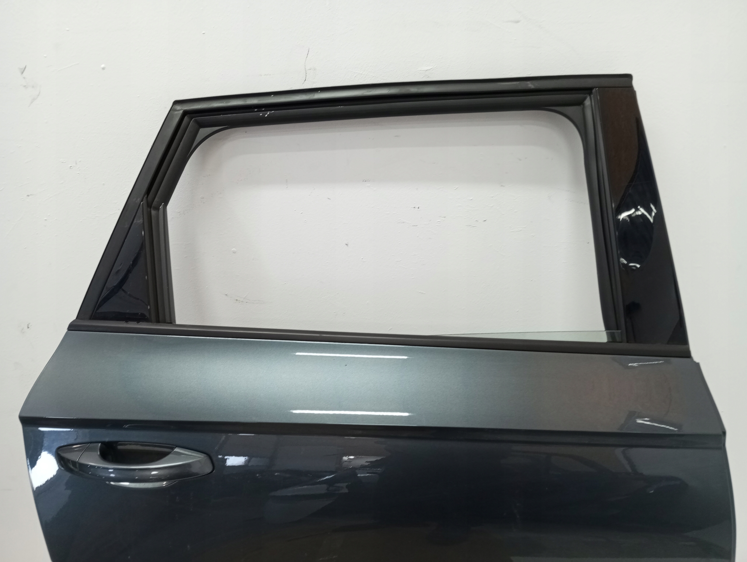 door right rear. SKODA KAROQ 20r