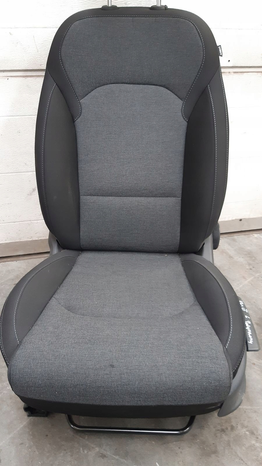 seat front left driver´s Hyundai i30 III LIFT 1.0T GDI