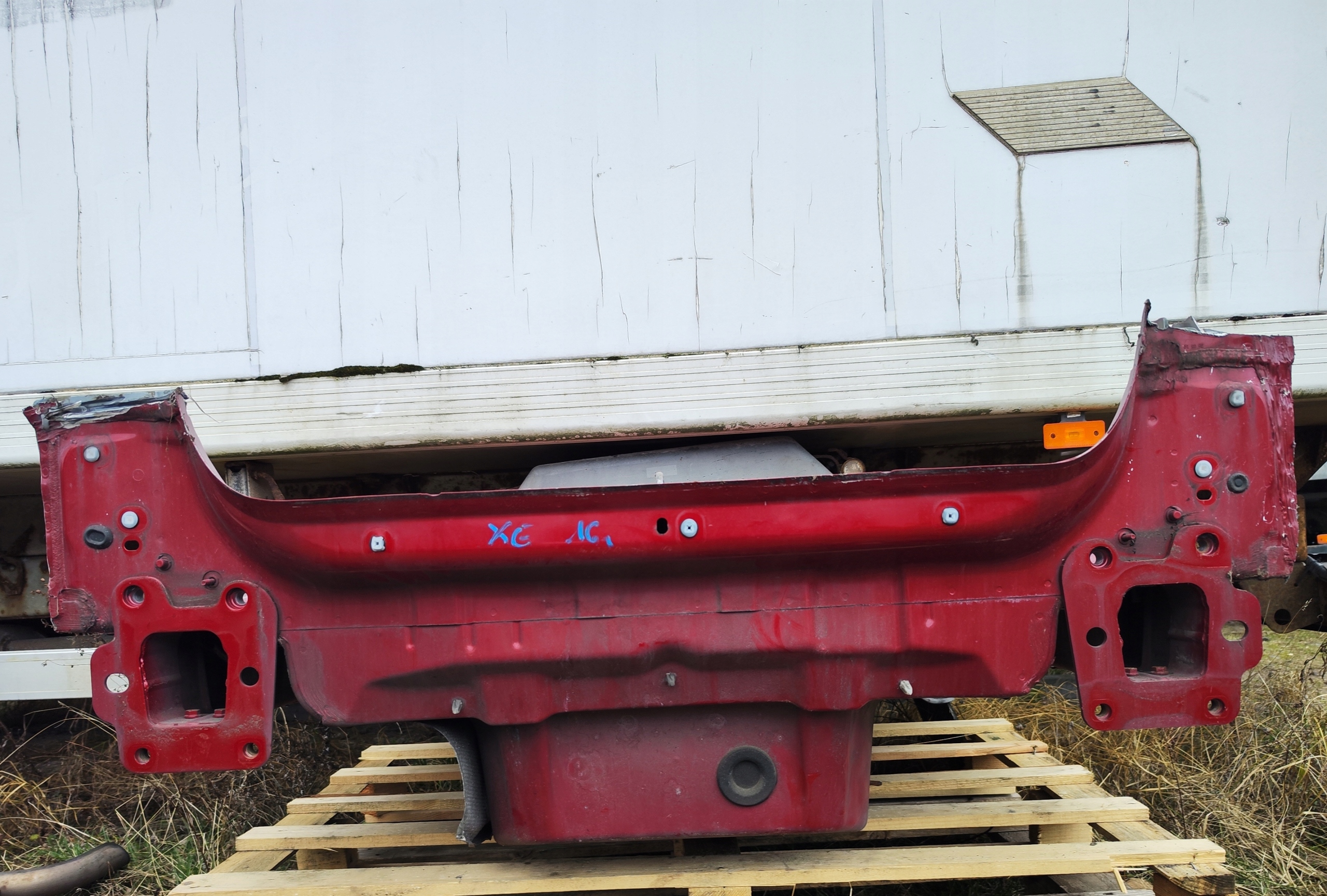 Ремінь задній задній ванна підлога JAGUAR XE X760 2017