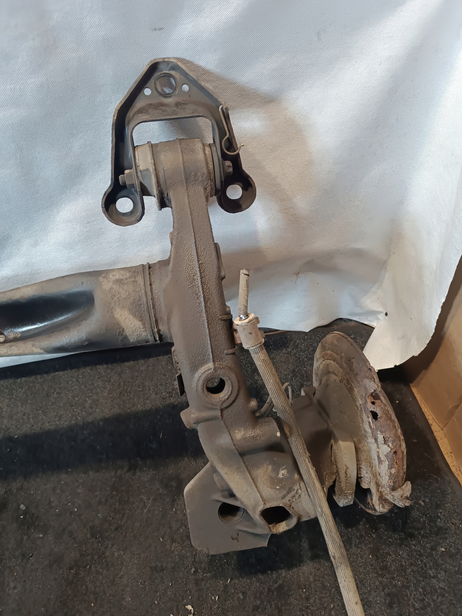 sususpension axis sider rear part Opel Meriva A 2004r