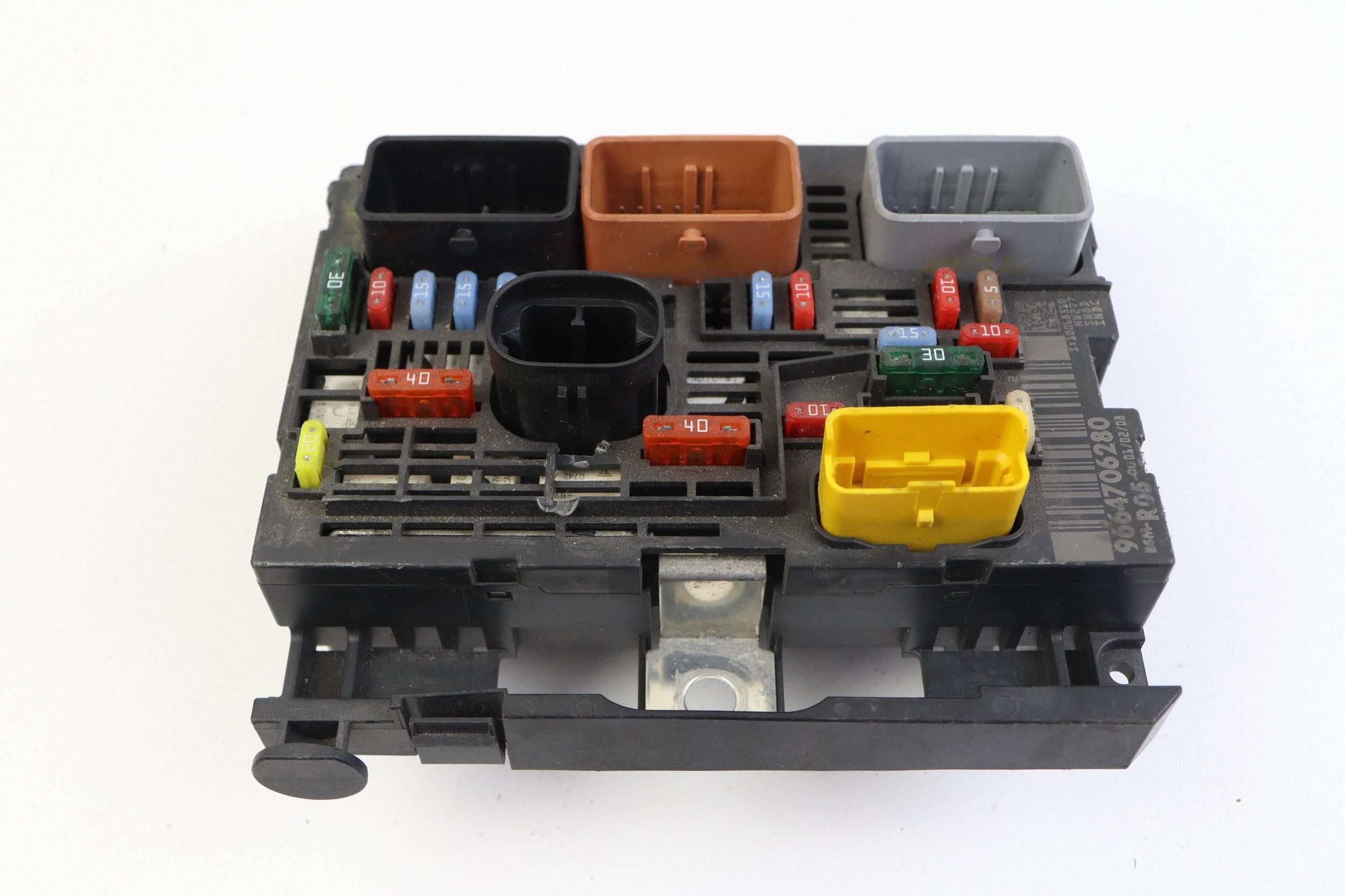 CITROEN PEUGEOT module compartment control unit BSM 9664706280