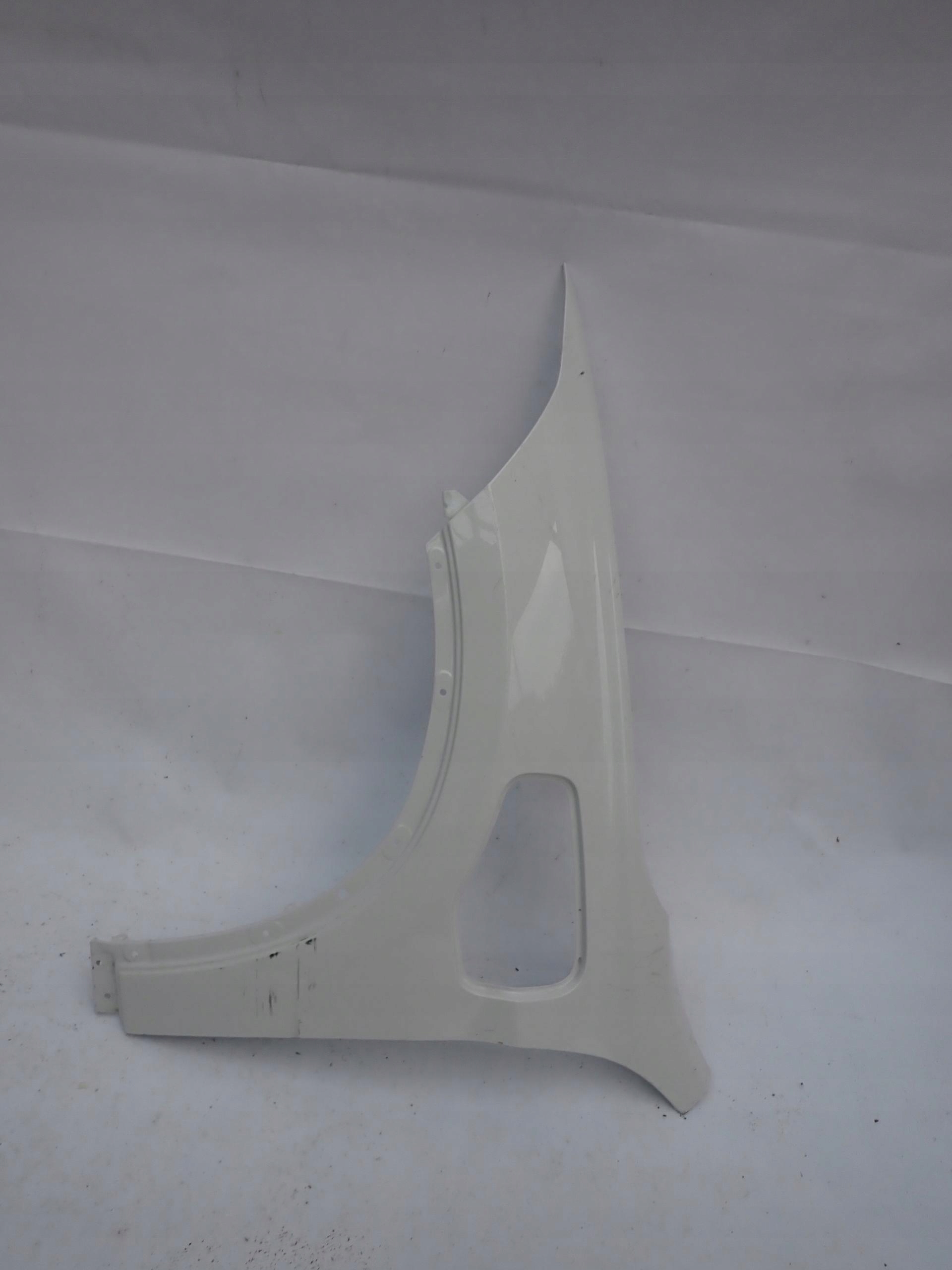 BMW X1 F48 HYBRYDA 15- fender left front front