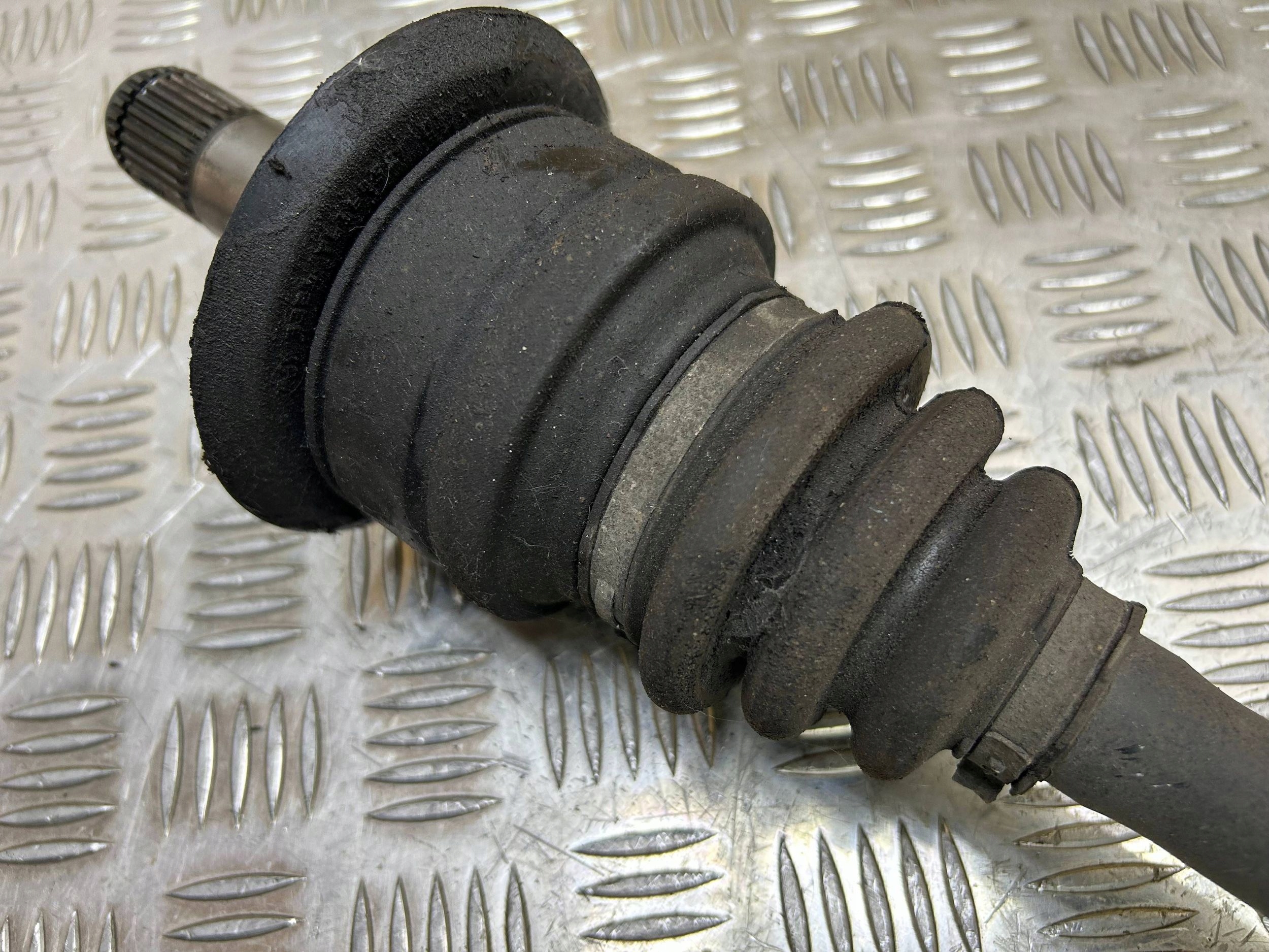 semi-axis rear left BMW 1 F20 F21 2013 7597681