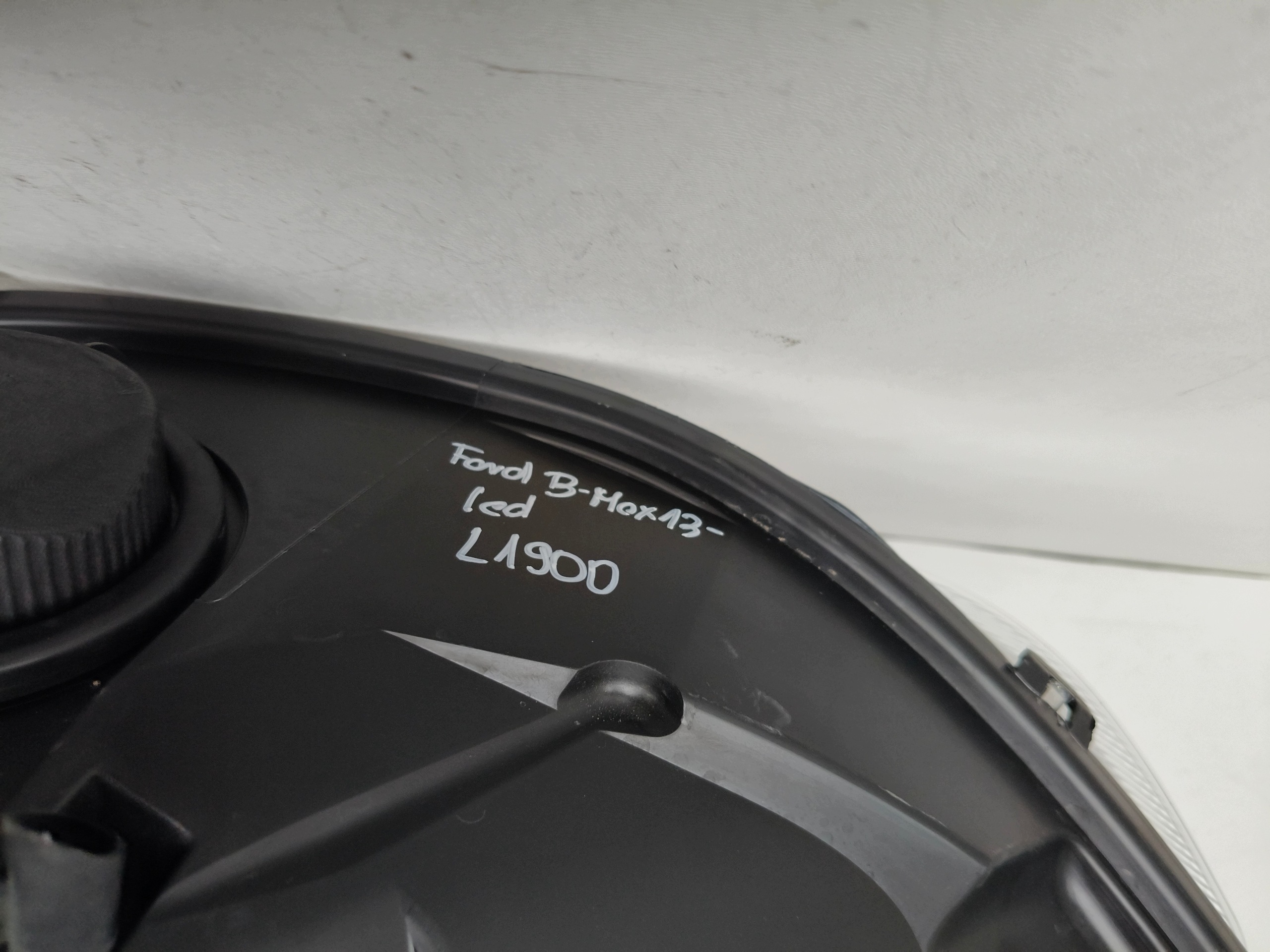 Licht rechts REFLEKTOR FORD B-MAX 13- LED