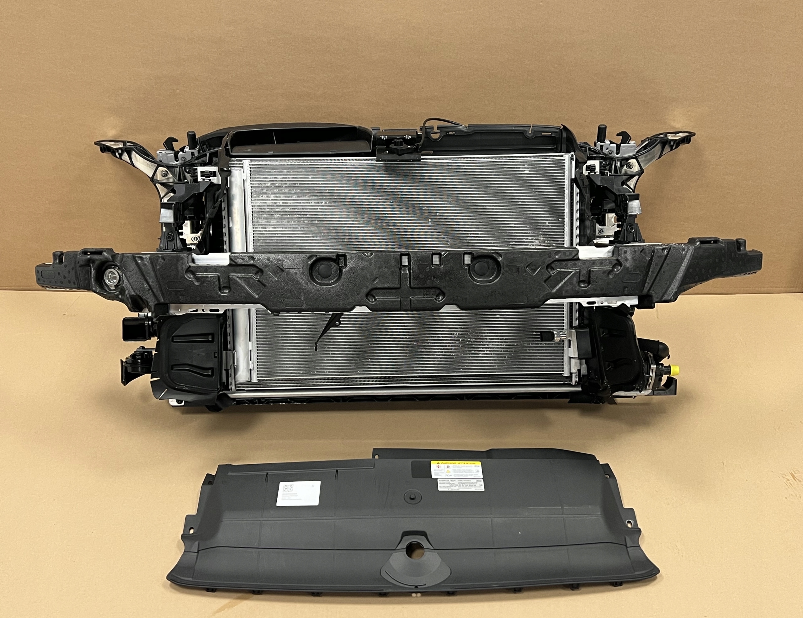 AUDI S6 S7 4K PAS PRZEDNI WZMOCNIENIE CHŁODNICE 2.9 TFSI