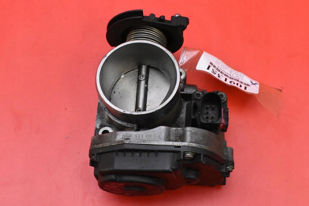 Valvola a farfalla 058133063C AUDI A4 B5 1.8 T 150 KM 94-99
