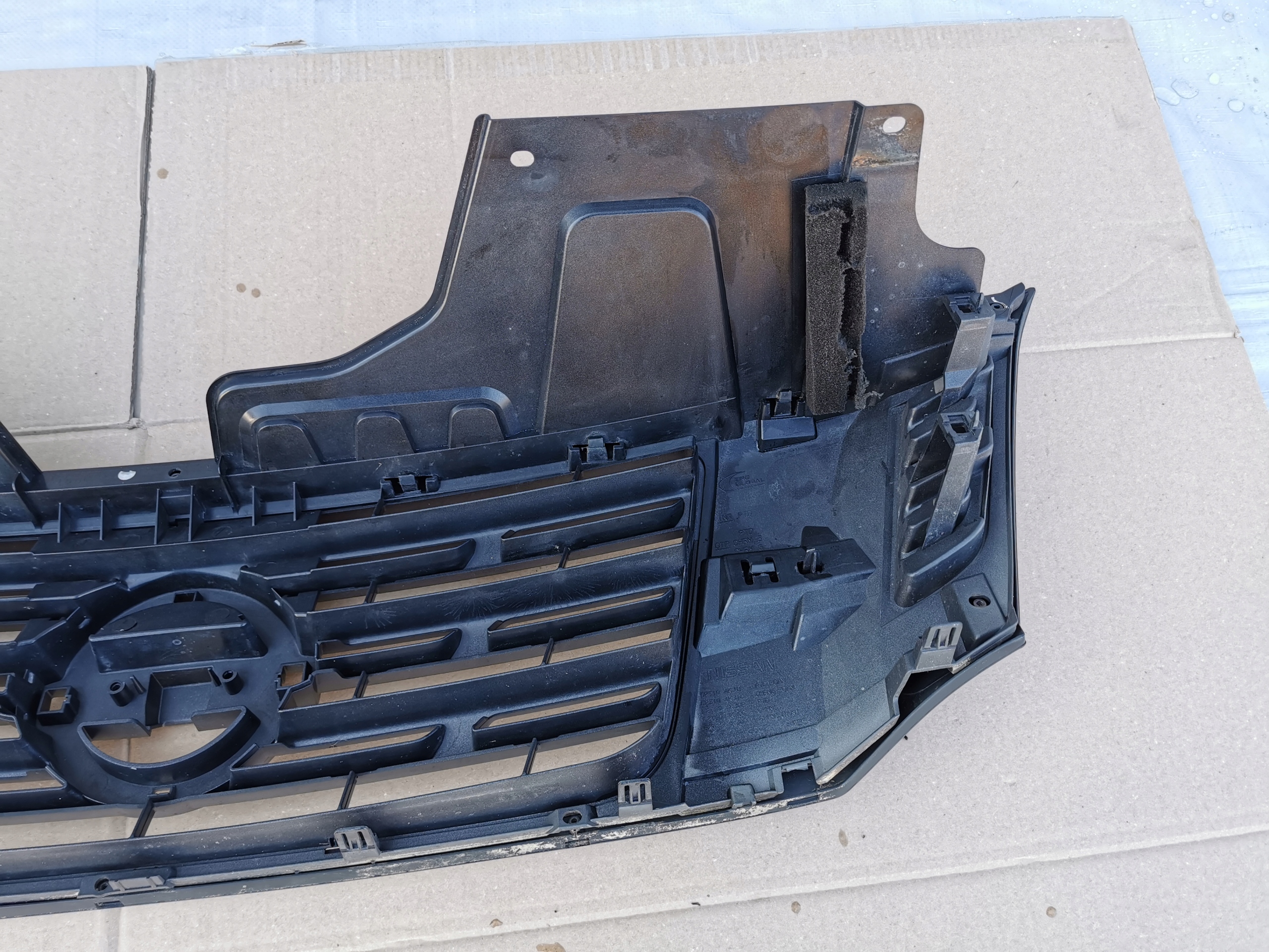 Nissan NP300 D22 Kühlergrill FRONTGRILL Kühlergitter J1BSAJMON - Thumbnail 12