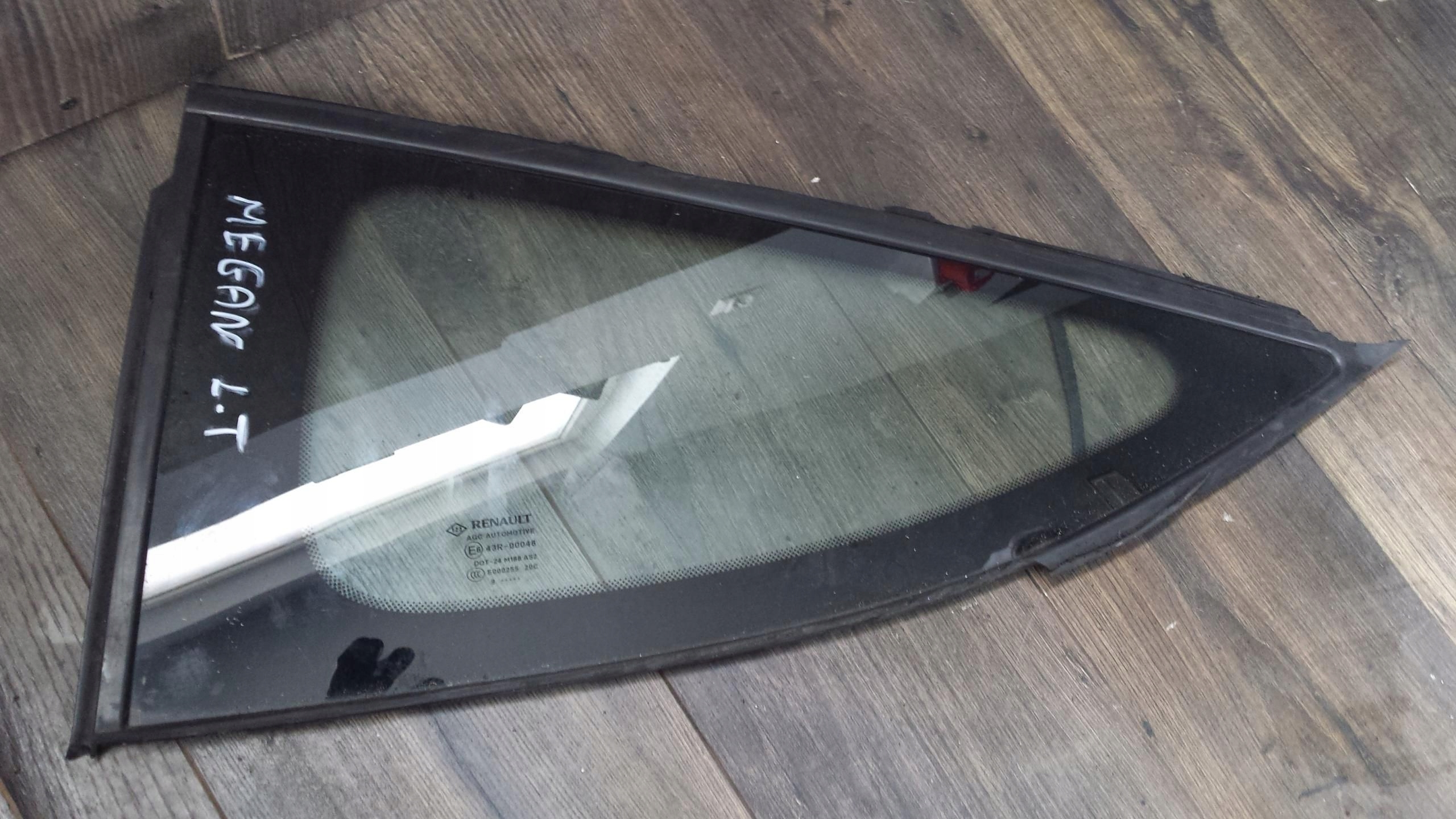 SZYBA BOCZNA LEWA TYŁ RENAULT MEGANE III COUPE 3D