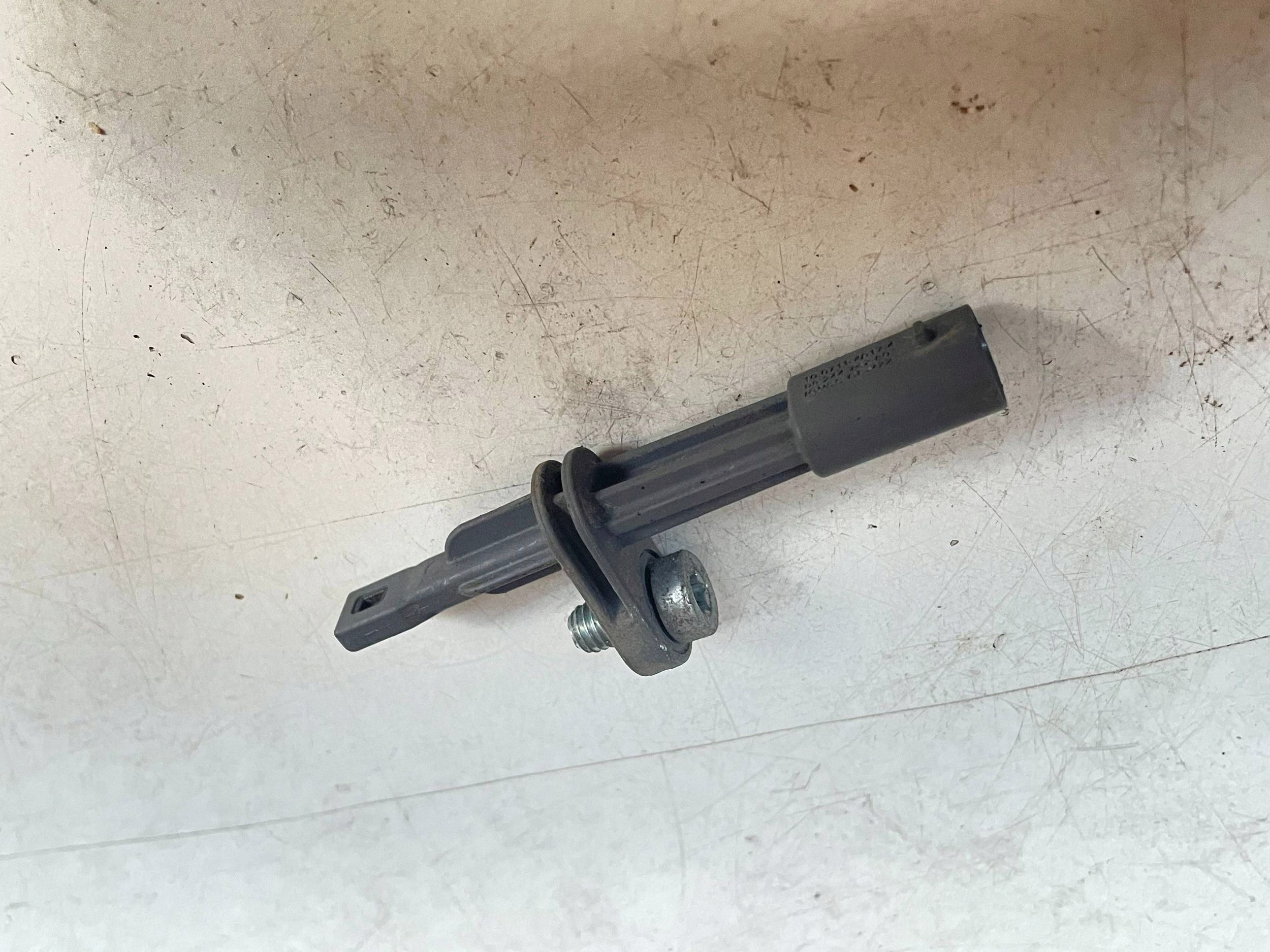 Sensor ABS heck PEUGEOT 208 II 9824474280 @M
