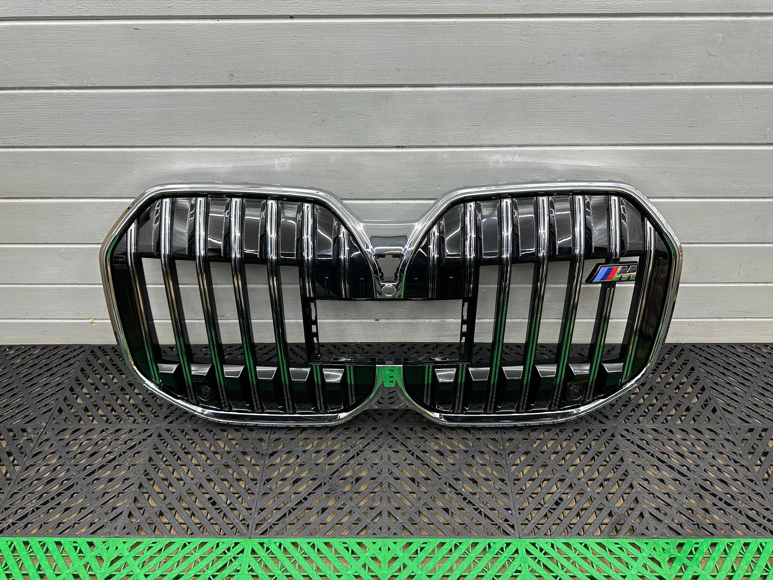 grille radiator (grill) BMW 7 G70 5A187D9
