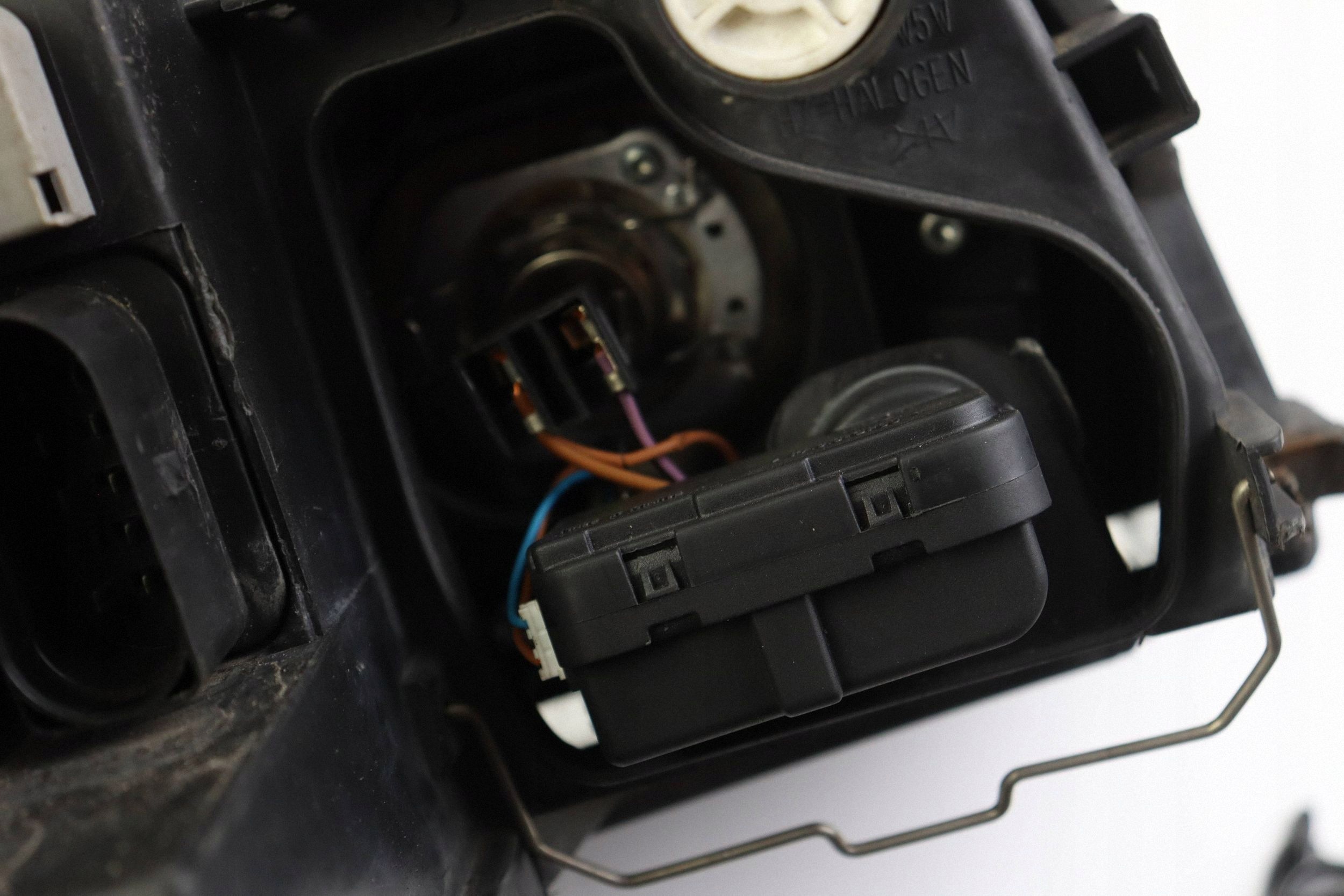 AUDI A4 B6 light front left front 8E0941003F EUROPA