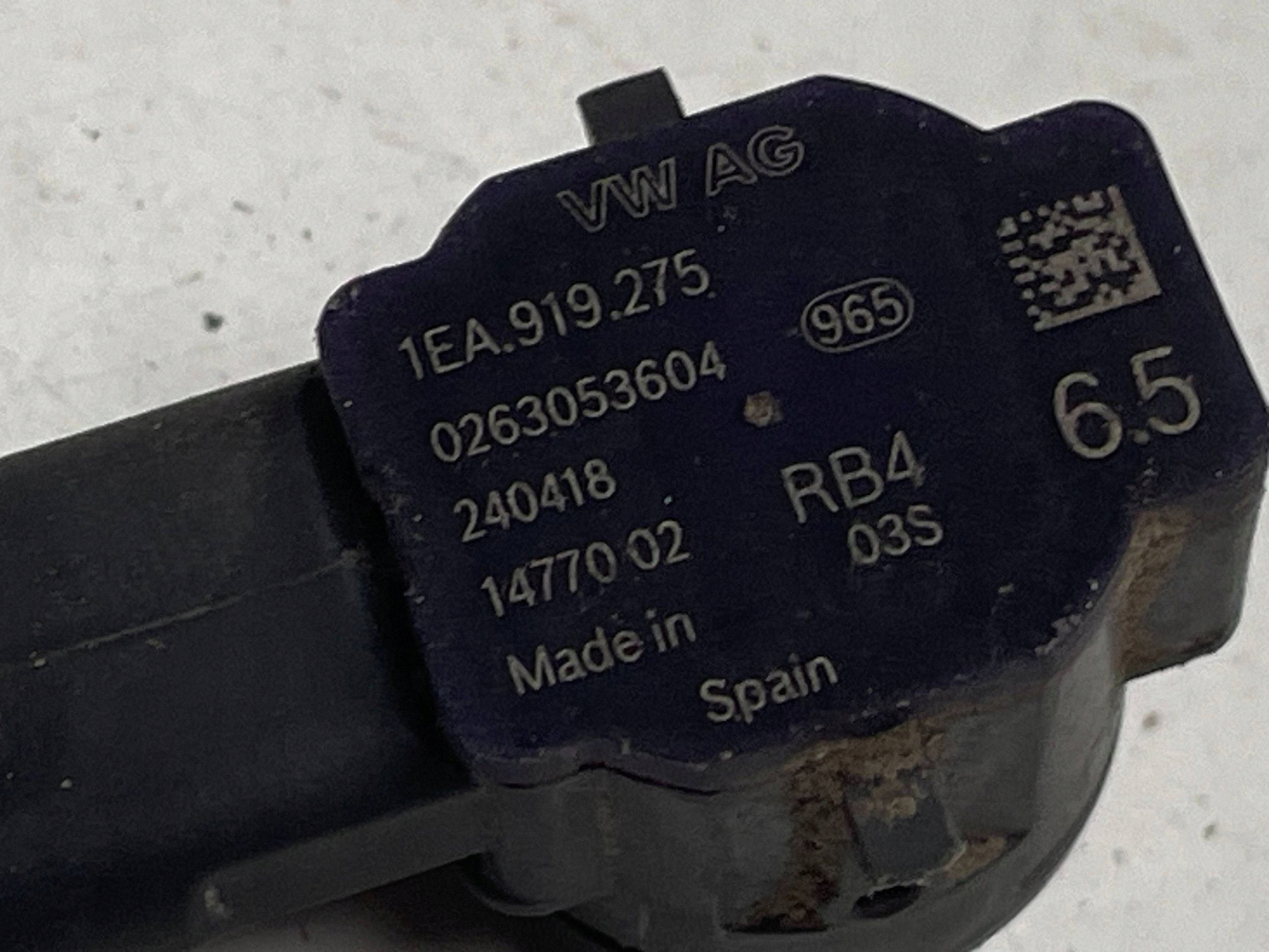 Sensor Parken PDC vorne Volkswagen PASSAT B9 1ea919275c !J