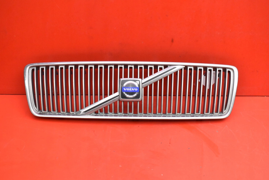 решетка радиатора хром 9178087 volvo S80 1 и 98-06