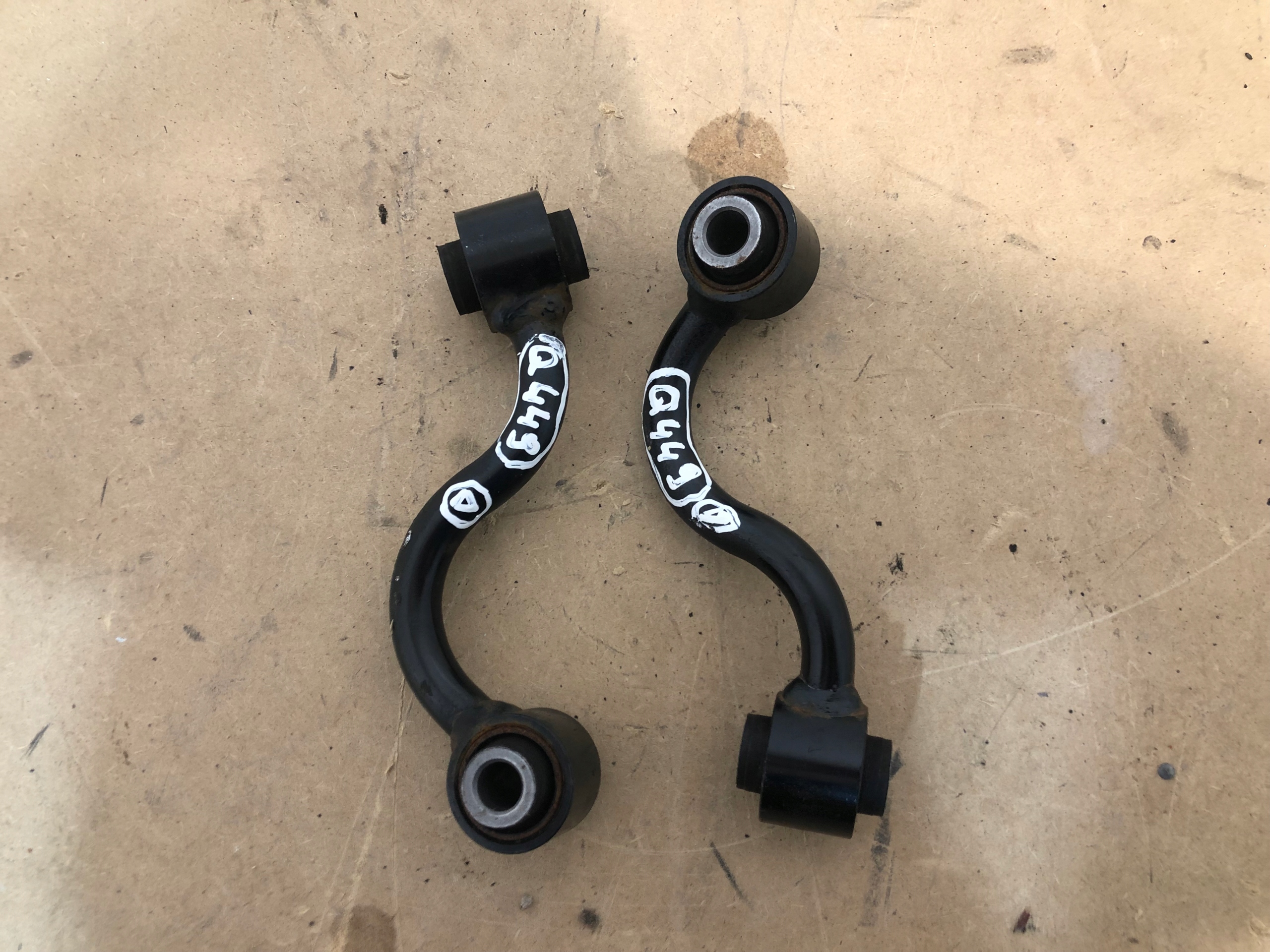 NISSAN X TRAIL T32 arm rear right left small