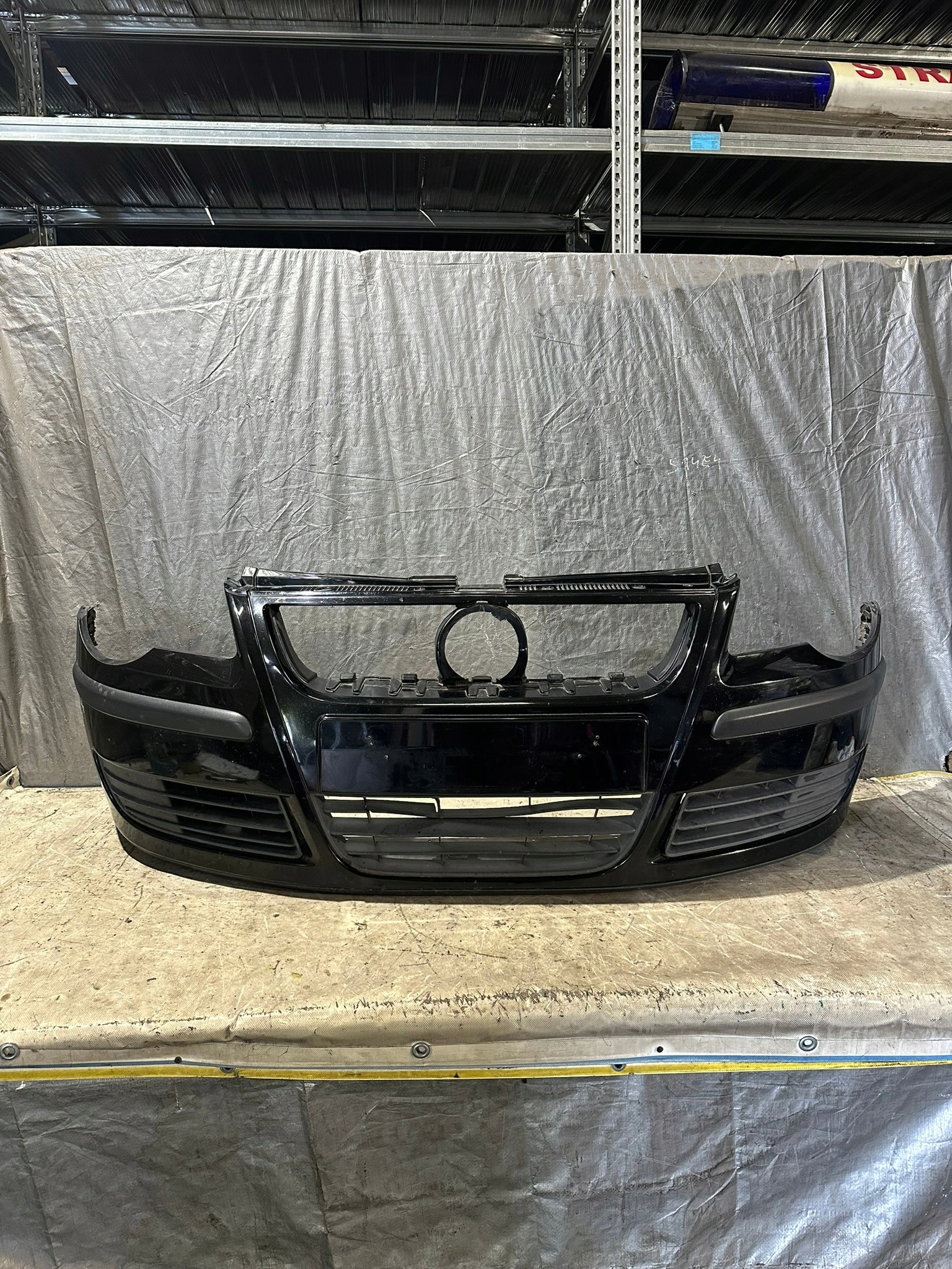 frontstoßstange VOLKSWAGEN VW POLO IV LIFT L041