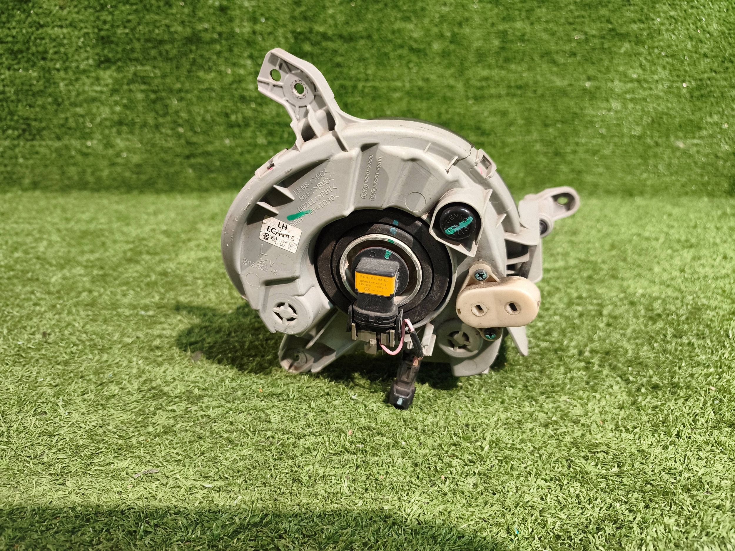 fog light left front HYUNDAI VELOSTER 11- NR.244