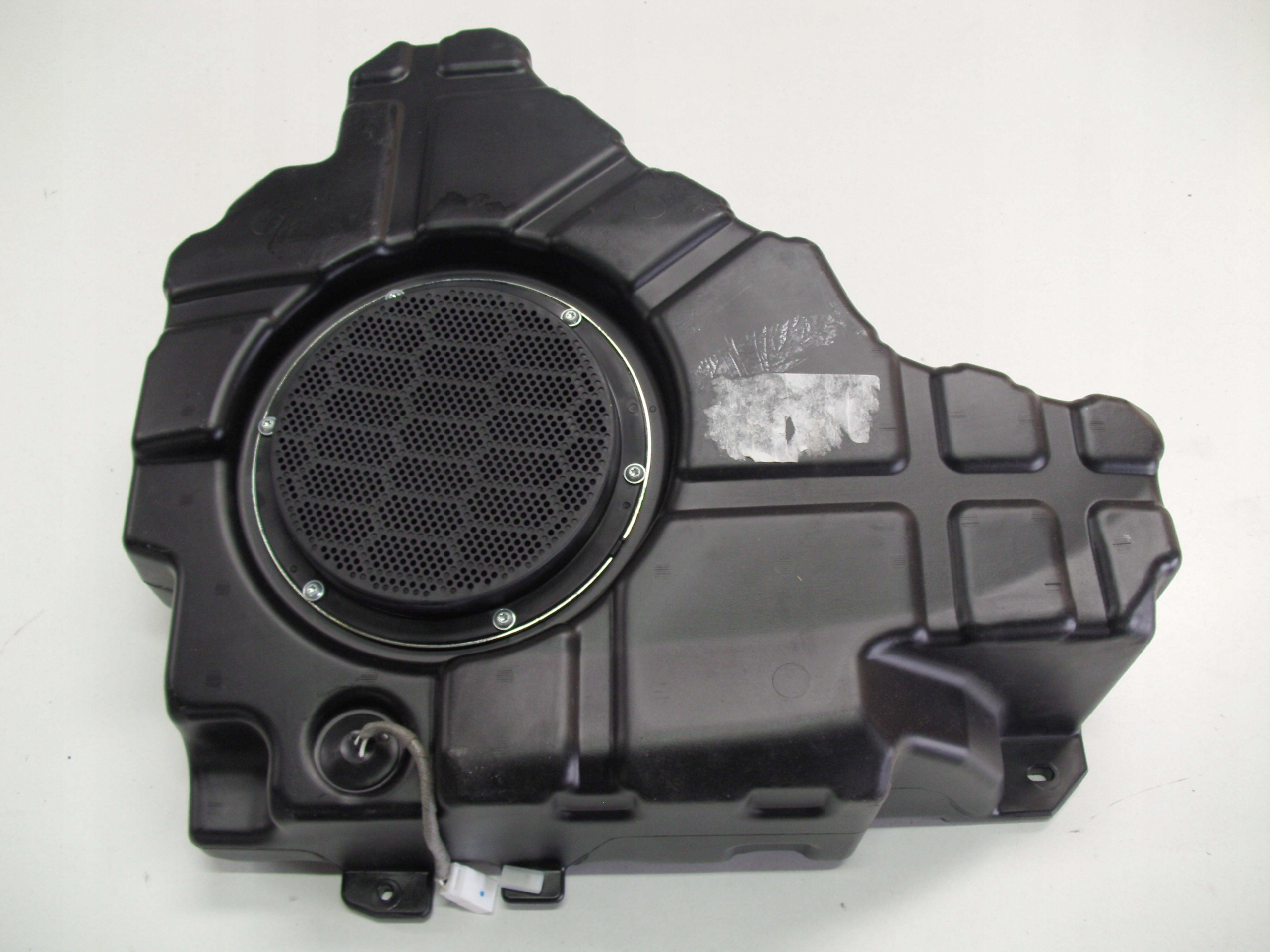 SUBWOOFER JEEP GRAND CHEROKEE WK2 05035130AC za 50 zł z Gręzów