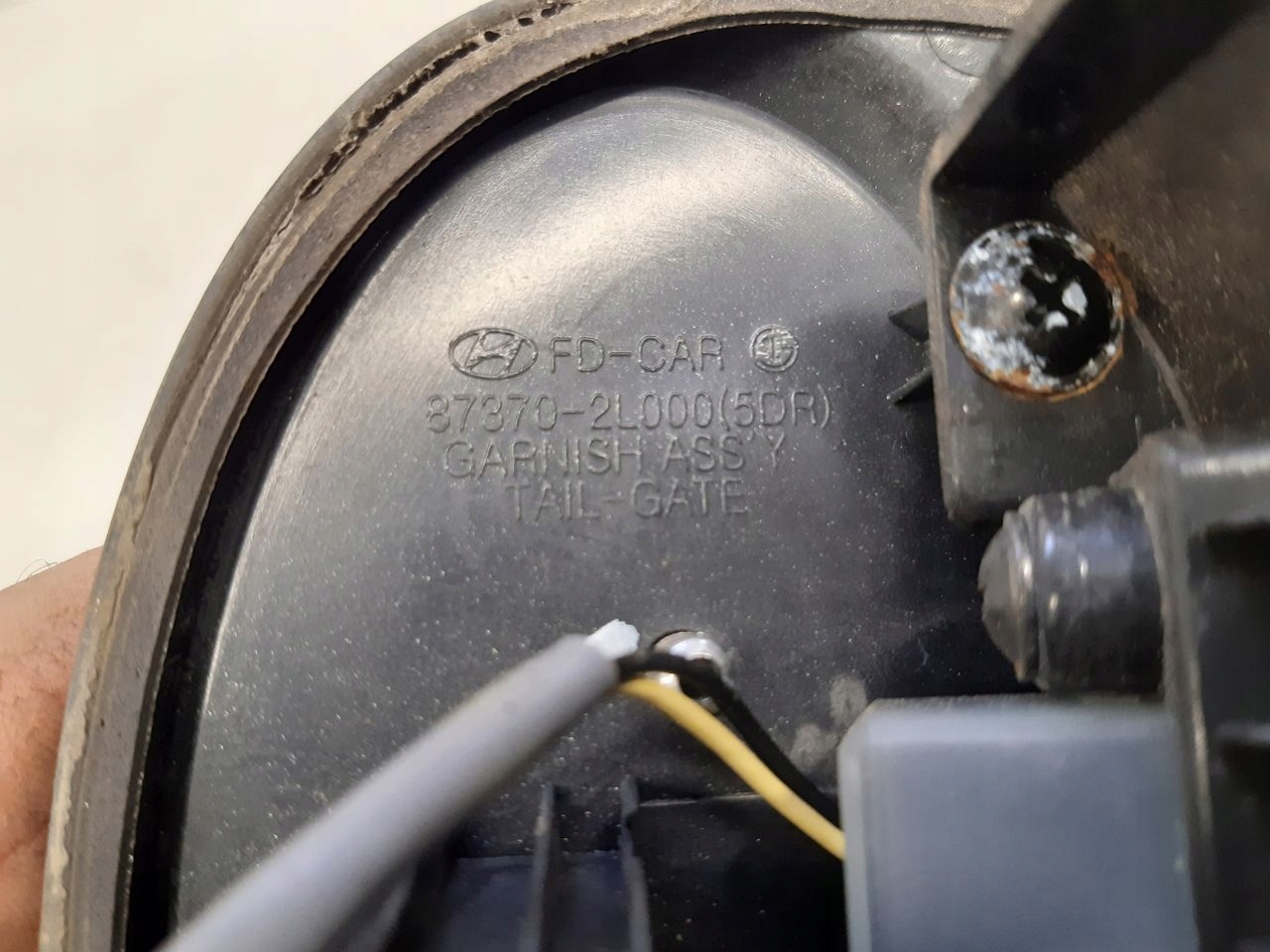 Poignée du capot Hyundai I30 1,4 16V