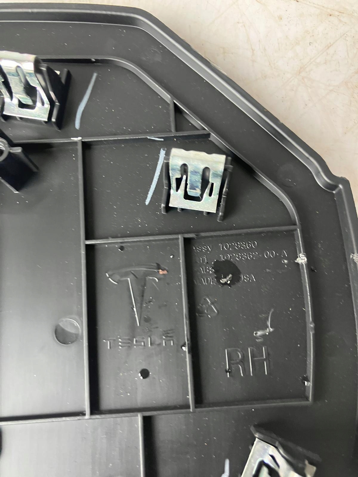 cover consoles right TESLA MODEL S 1028362-00