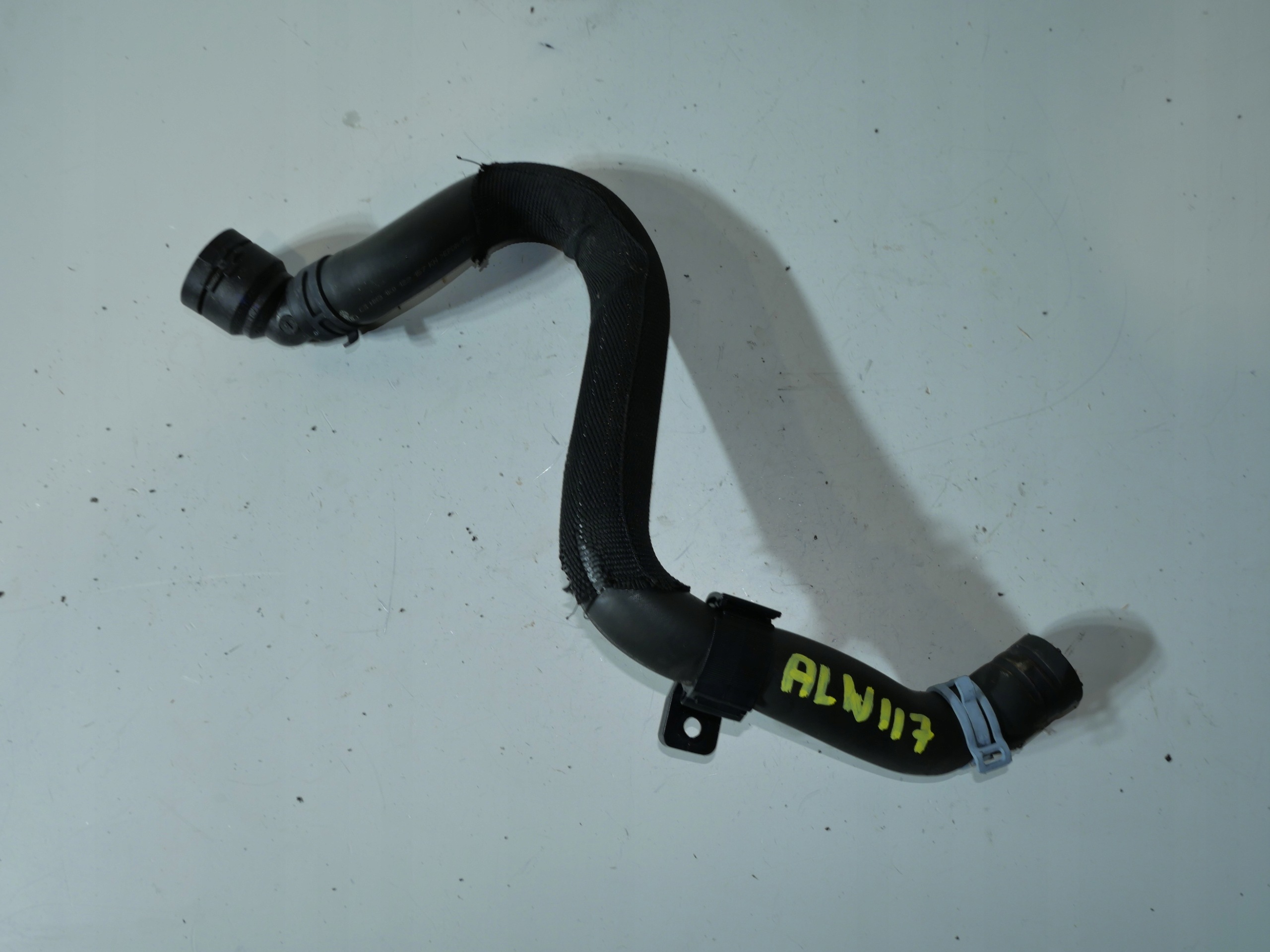 VW AUDI SEAT crijevo cijev vode 1K0122157KN