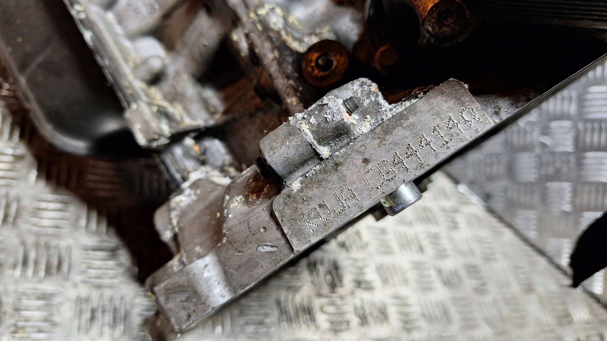 engine KVJA FORD FIESTA MK7 1.4 TDCI unprotected pillar