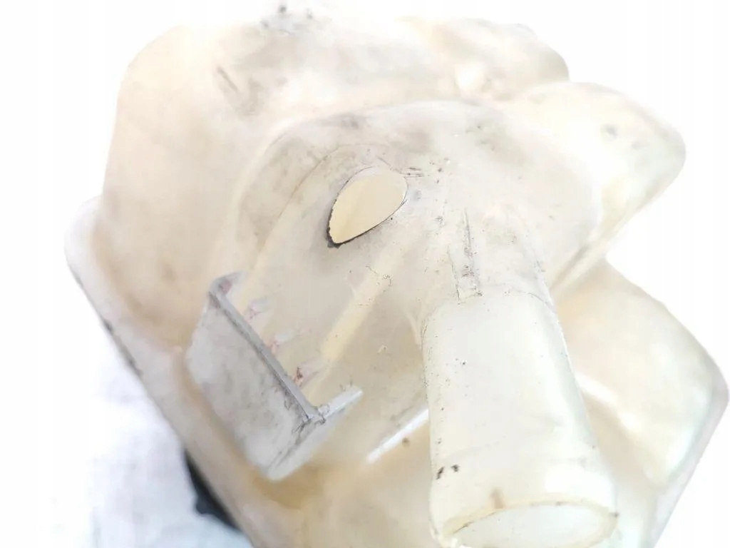 бачок воды volvo V50 3M5H8K218AJ