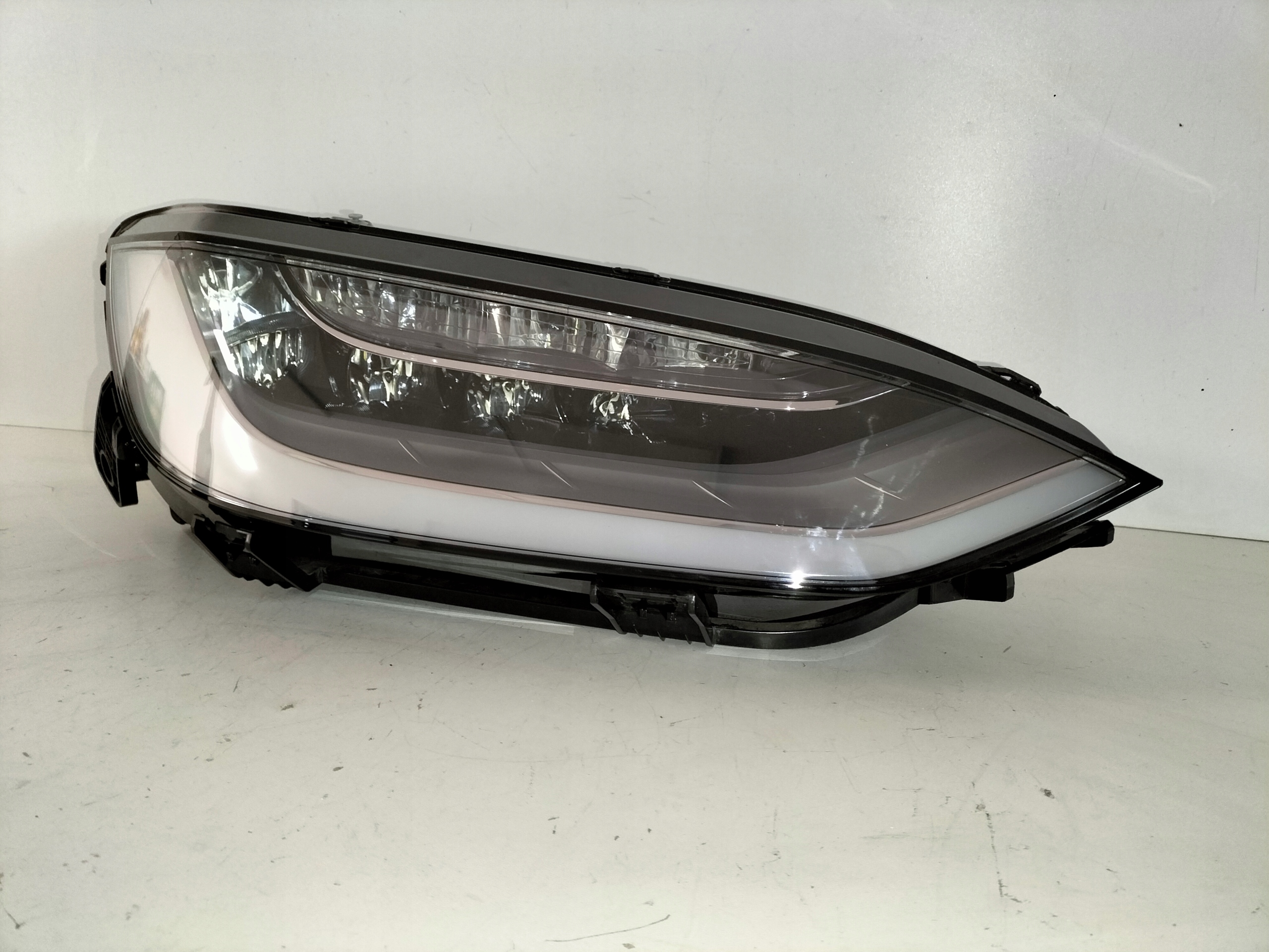 light front reflektor right TESLA X 15- FULL LED