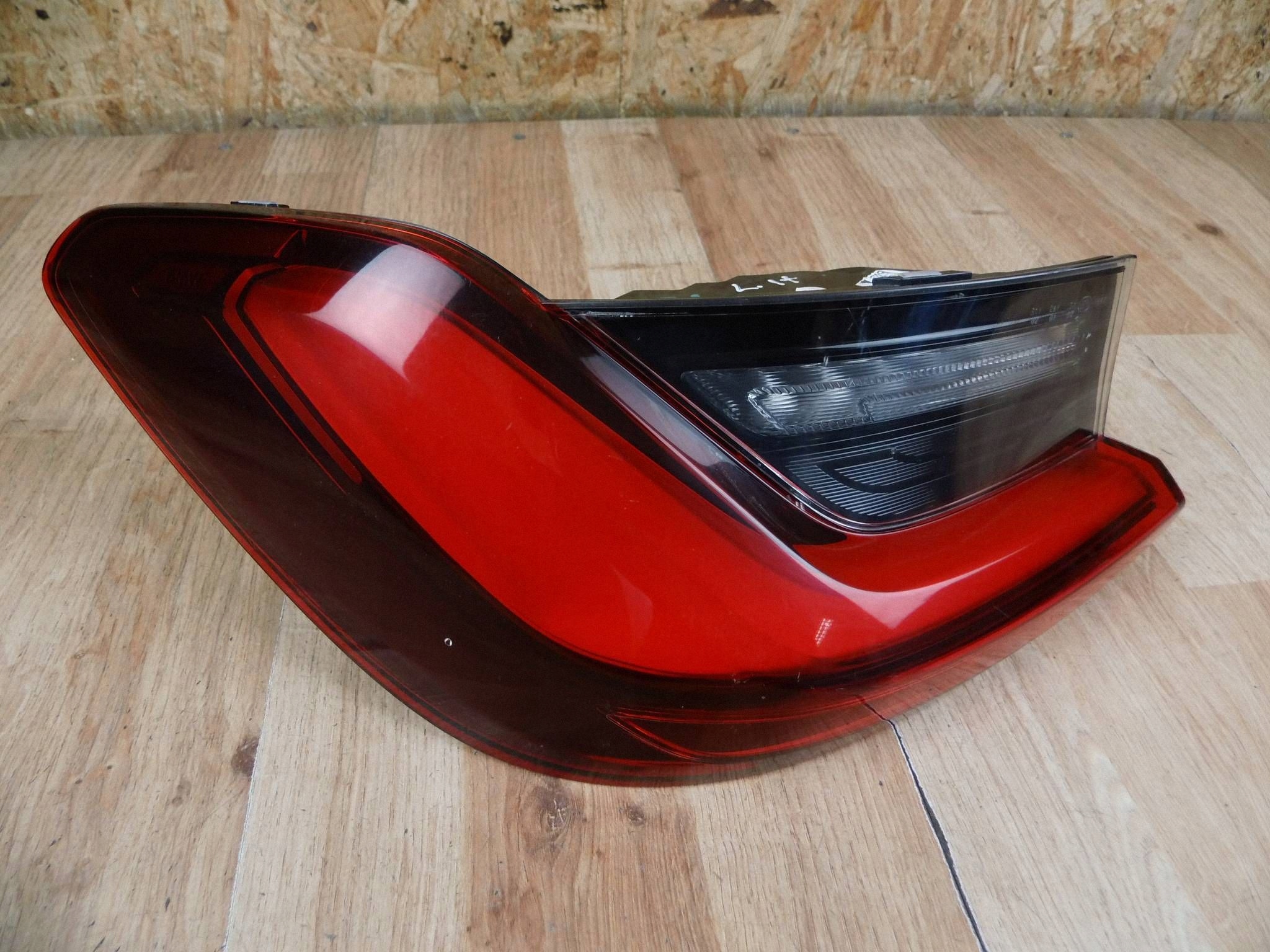 BMW 3 G21 KOMBI light left rear part rear left 2SD2485 H35A3BC7102