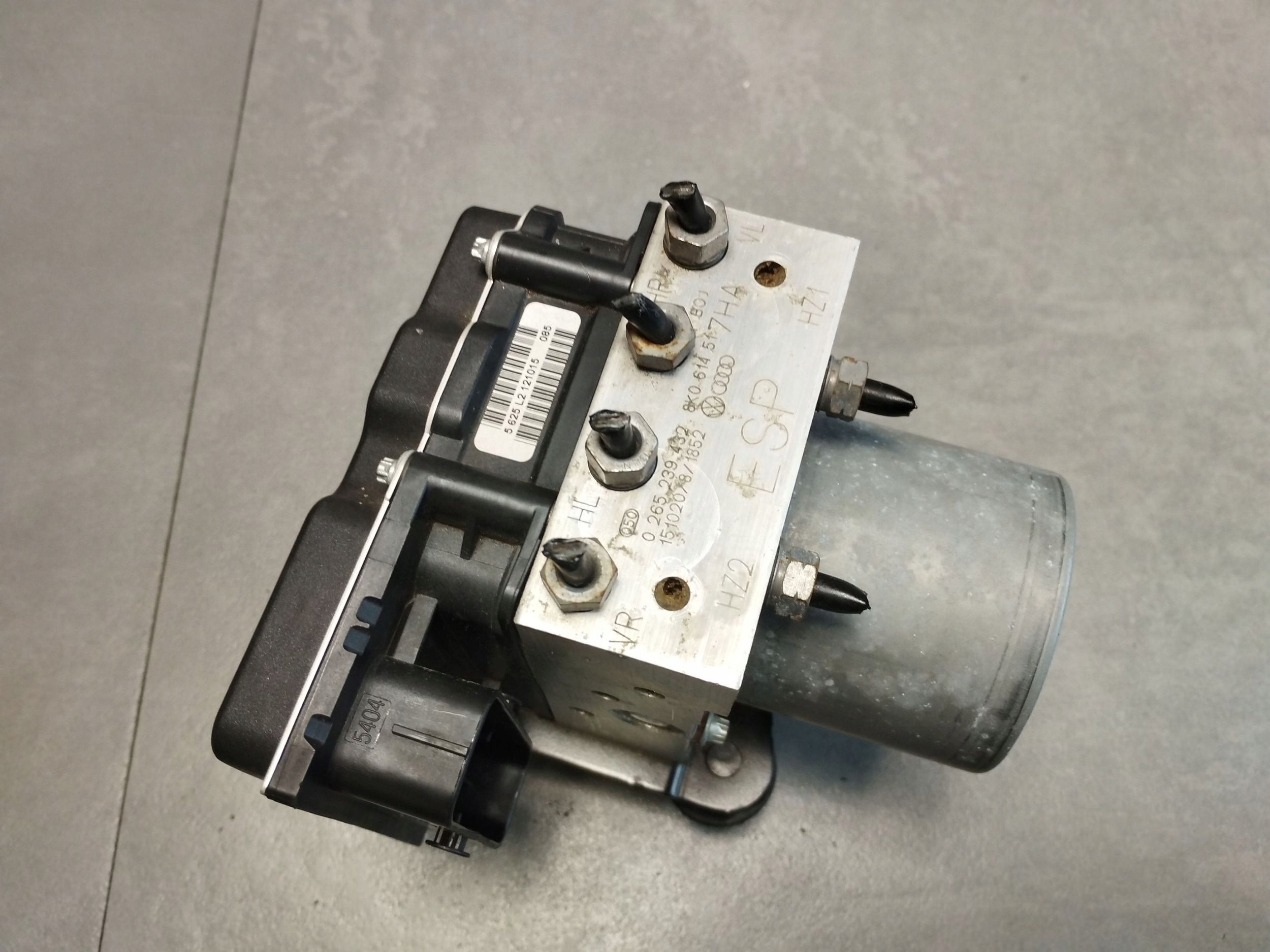 Audi A5 Sportback 8TA pump ABS control unit 8K0907379CP
