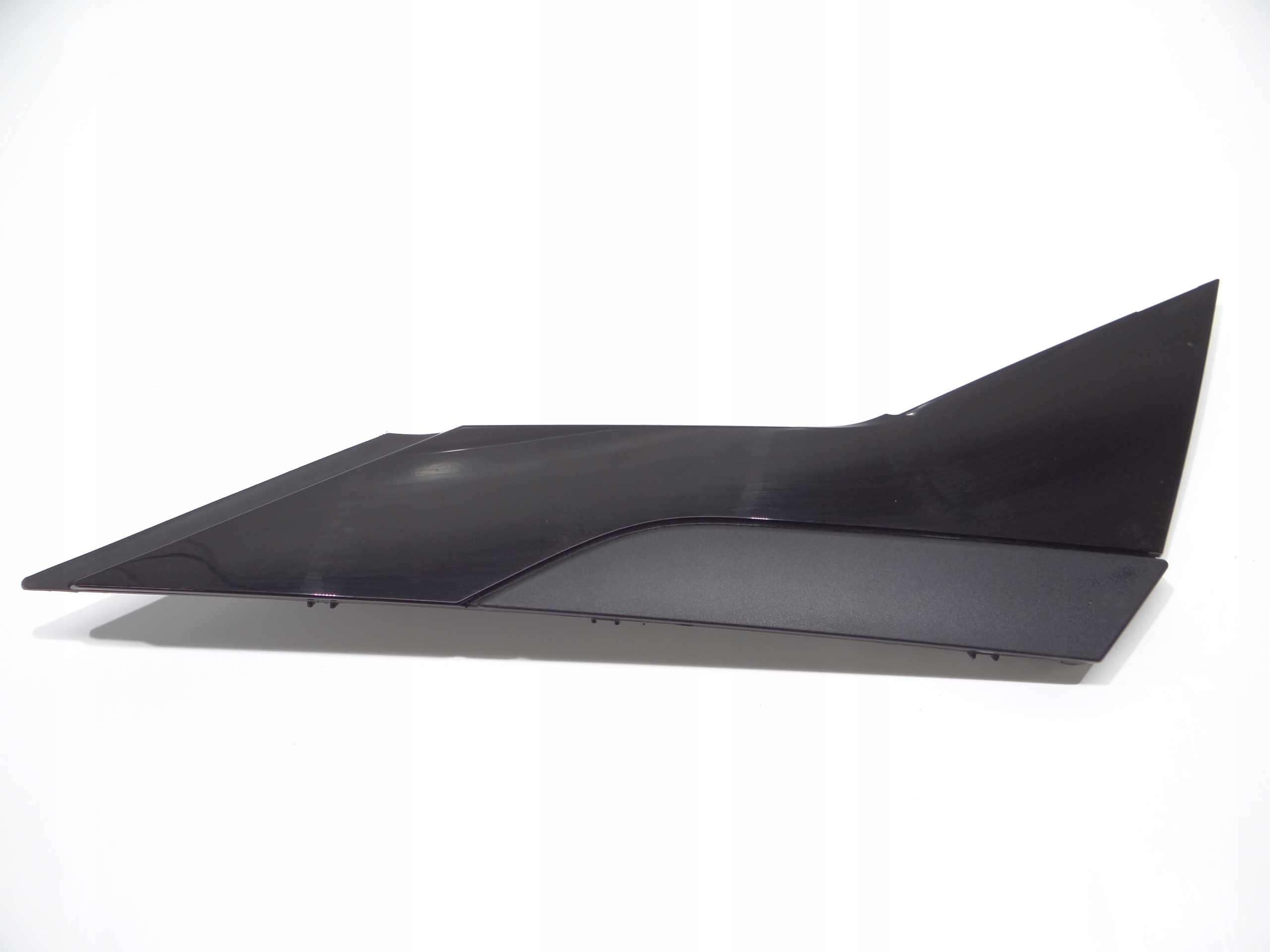 OSŁONA SŁUPKA LEWY PRZÓD BMW I3 7290173